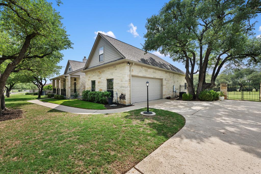 231 Neal Dr, Liberty Hill, TX 78642