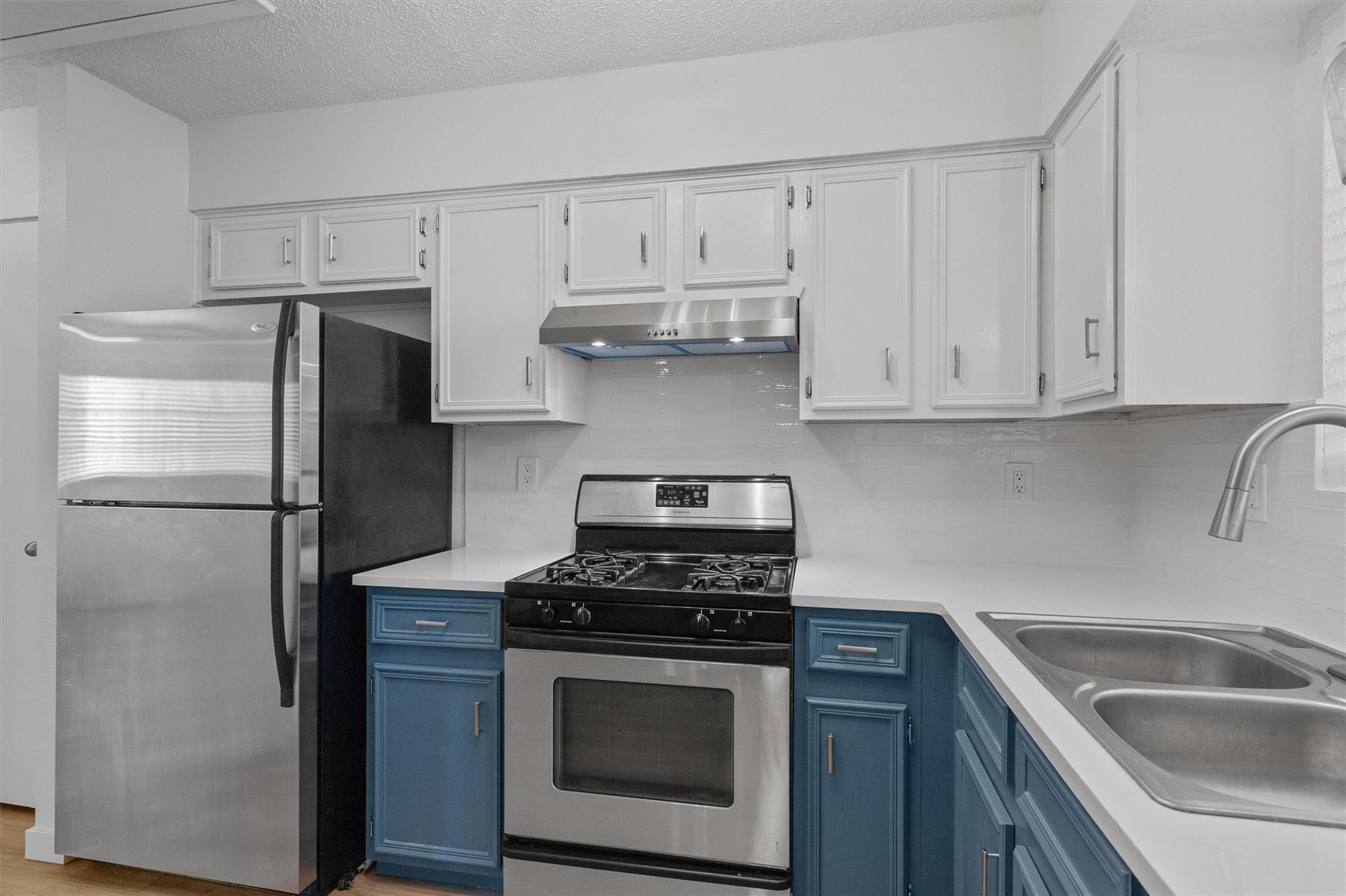 5700 Cherry Park # B, Austin, TX 78745