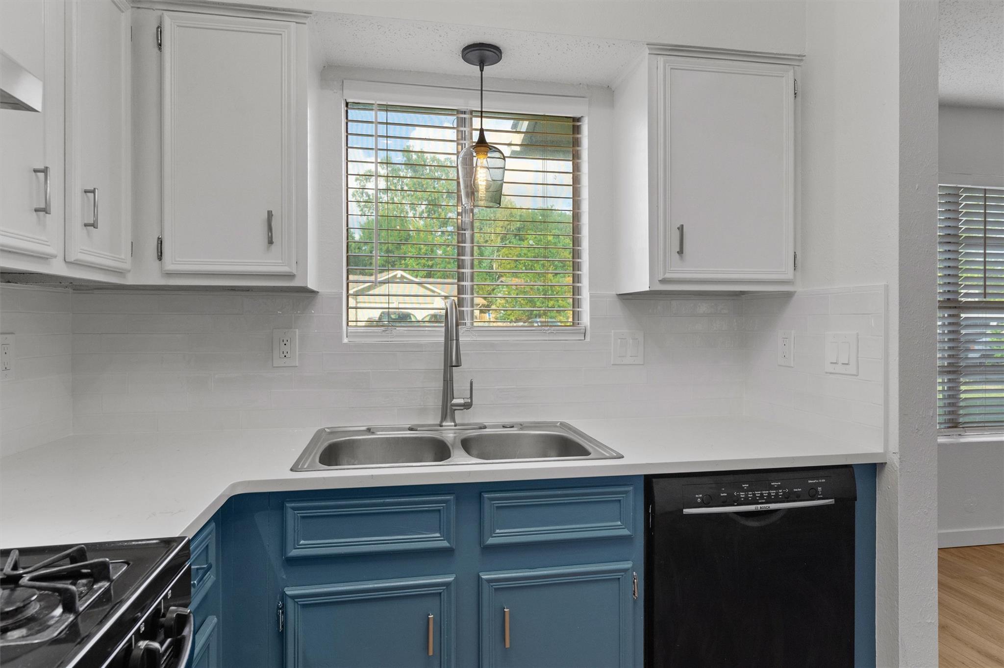 5700 Cherry Park # B, Austin, TX 78745