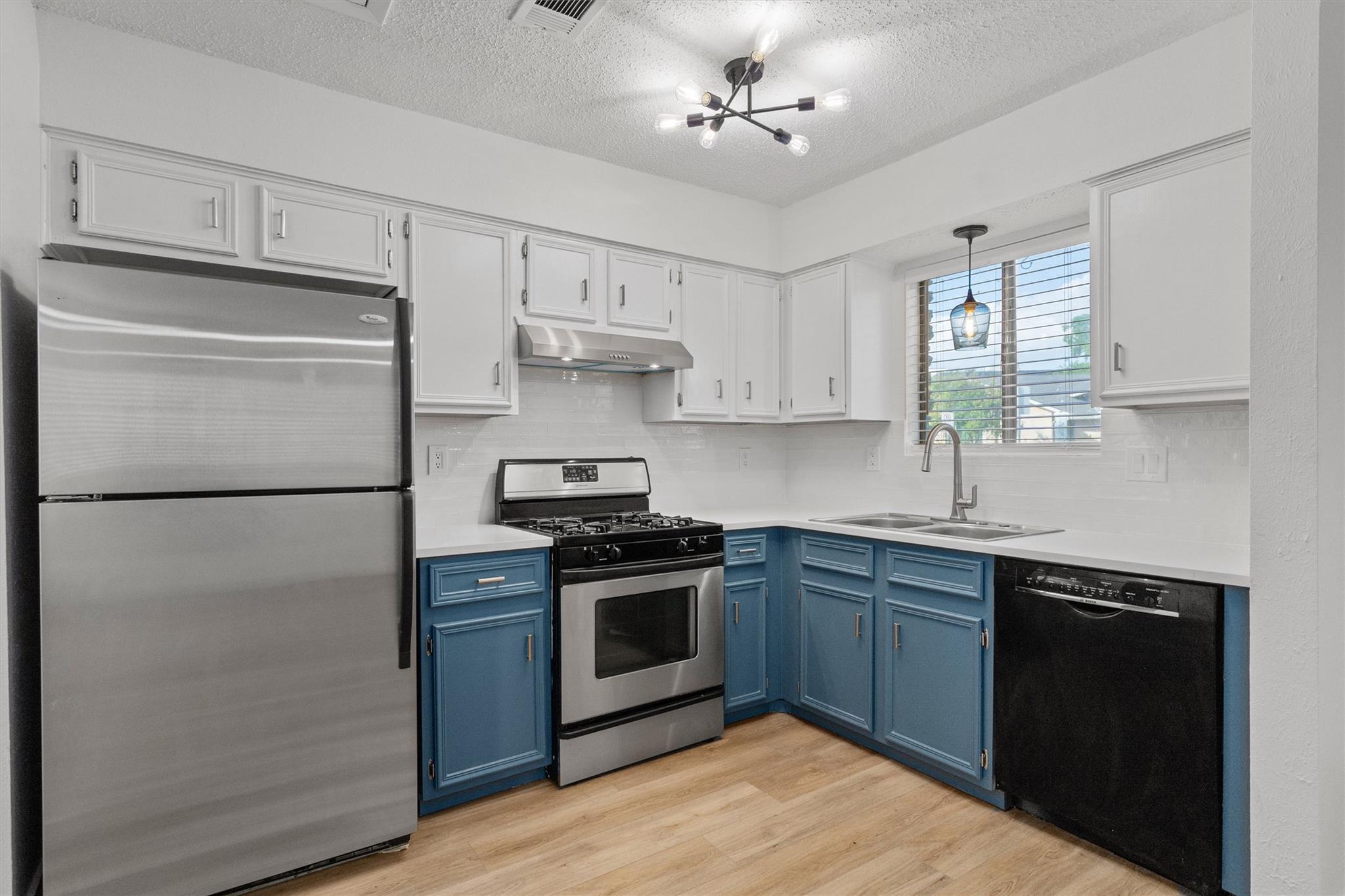 5700 Cherry Park # B, Austin, TX 78745