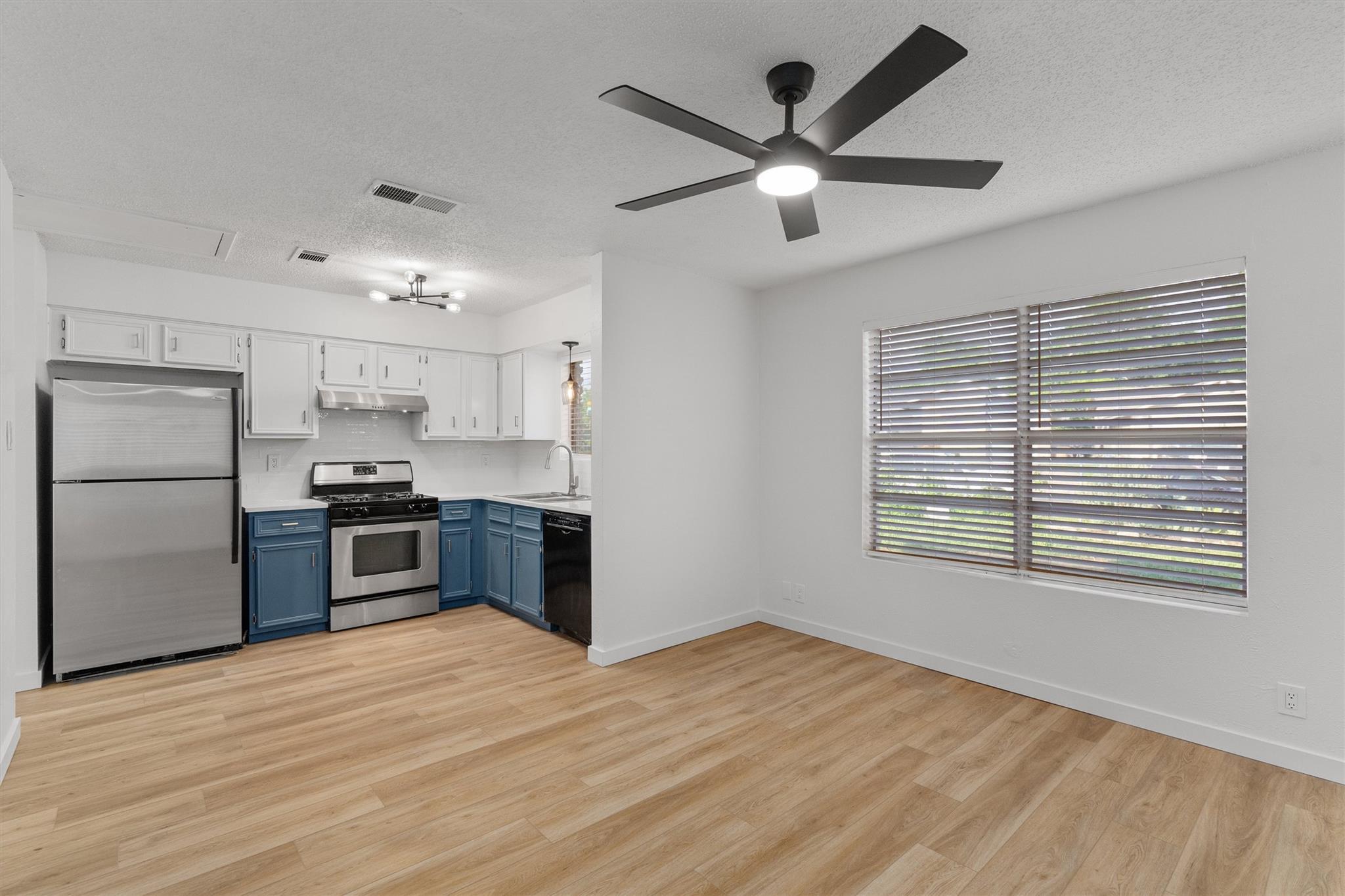 5700 Cherry Park # B, Austin, TX 78745