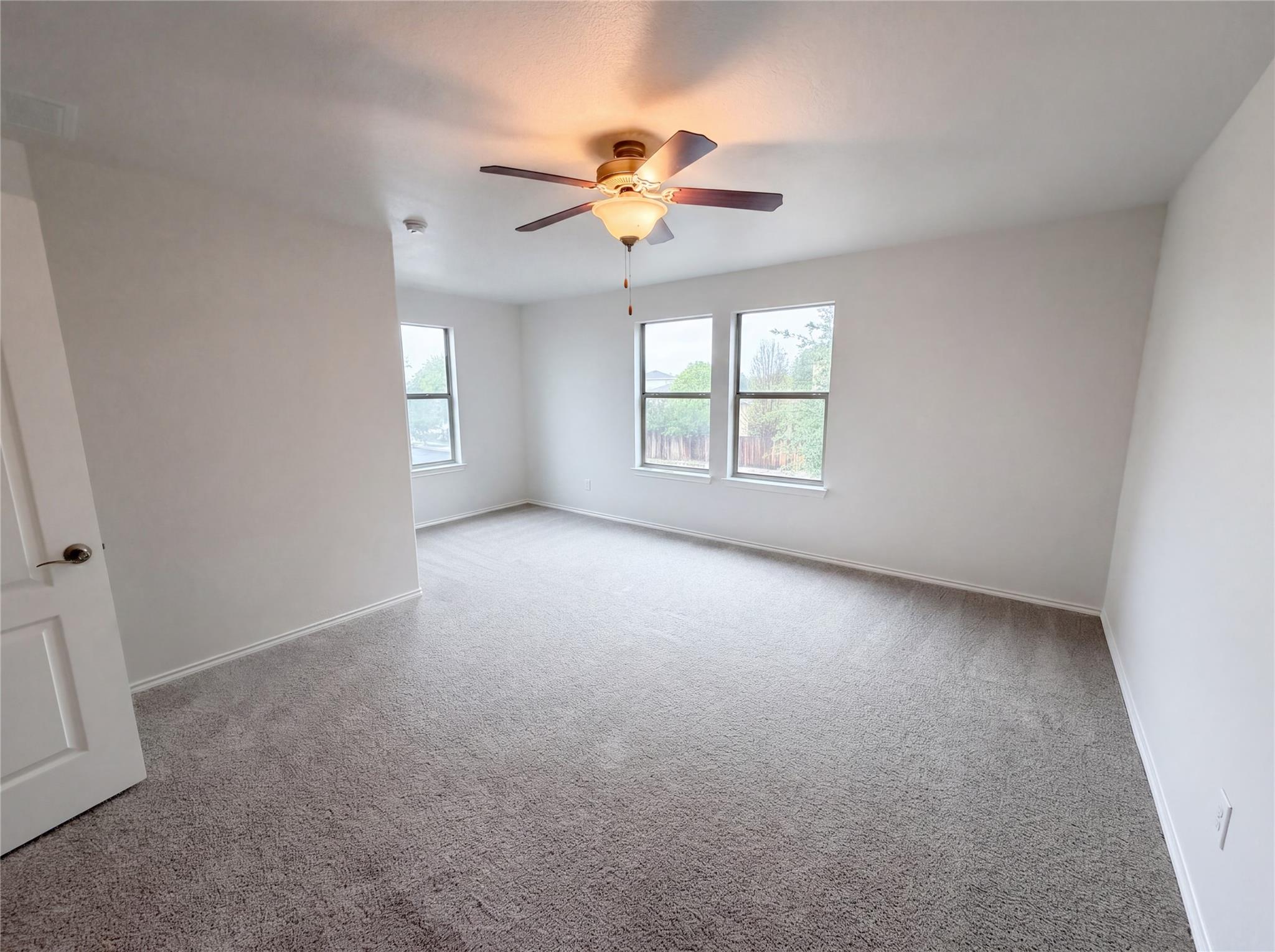 6009 Randleman Dr, Del Valle, TX 78617