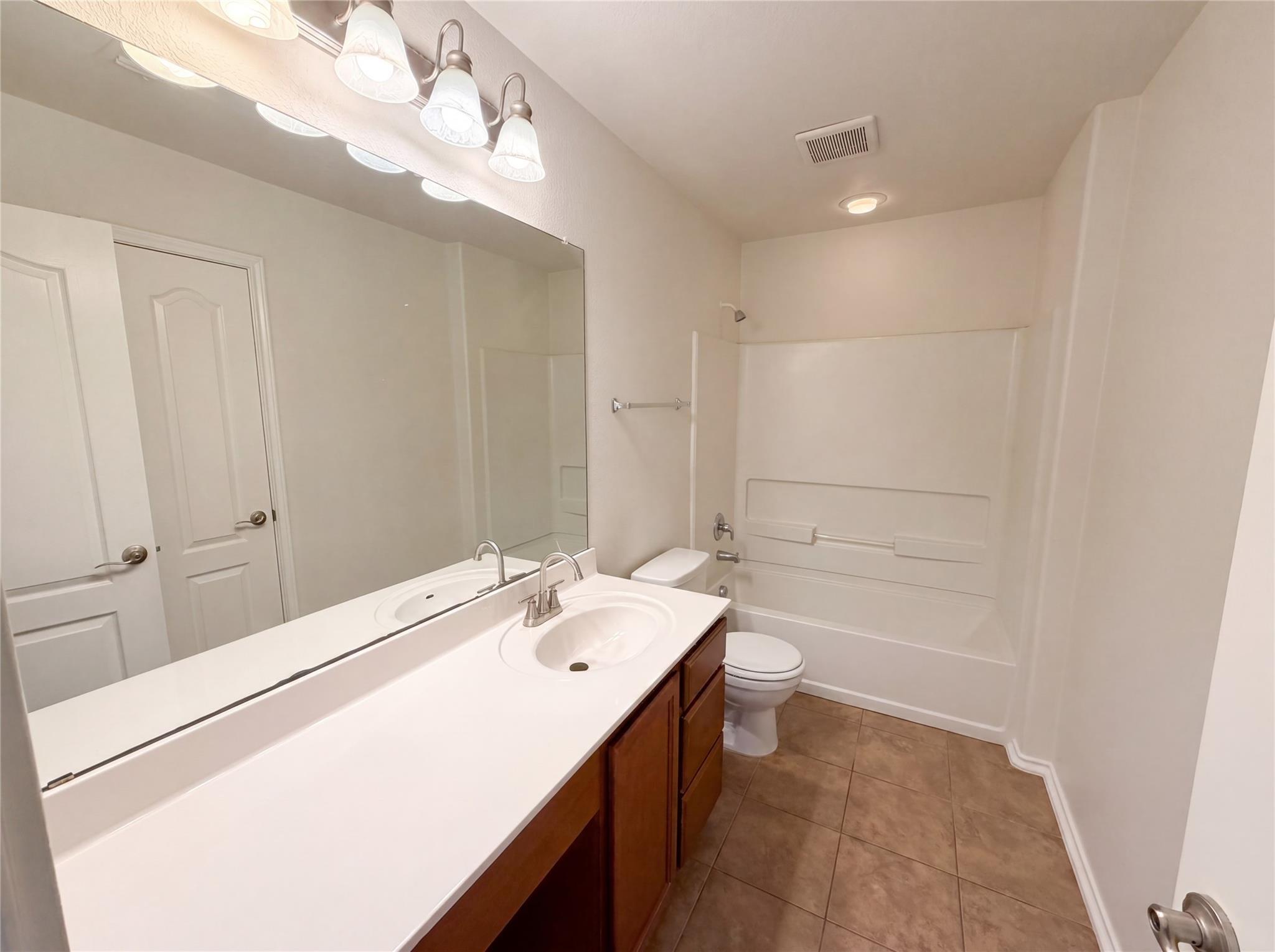 6009 Randleman Dr, Del Valle, TX 78617