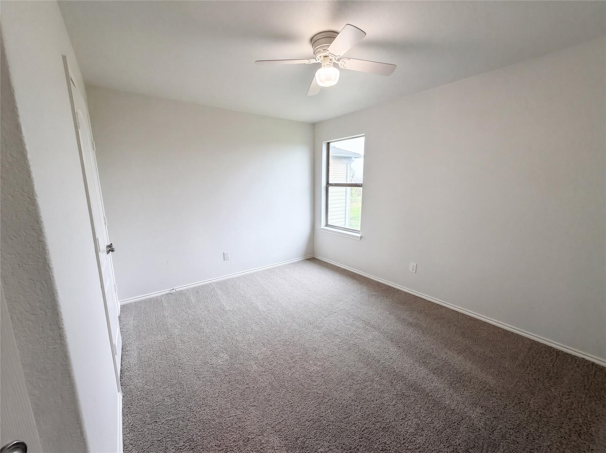 6009 Randleman Dr, Del Valle, TX 78617