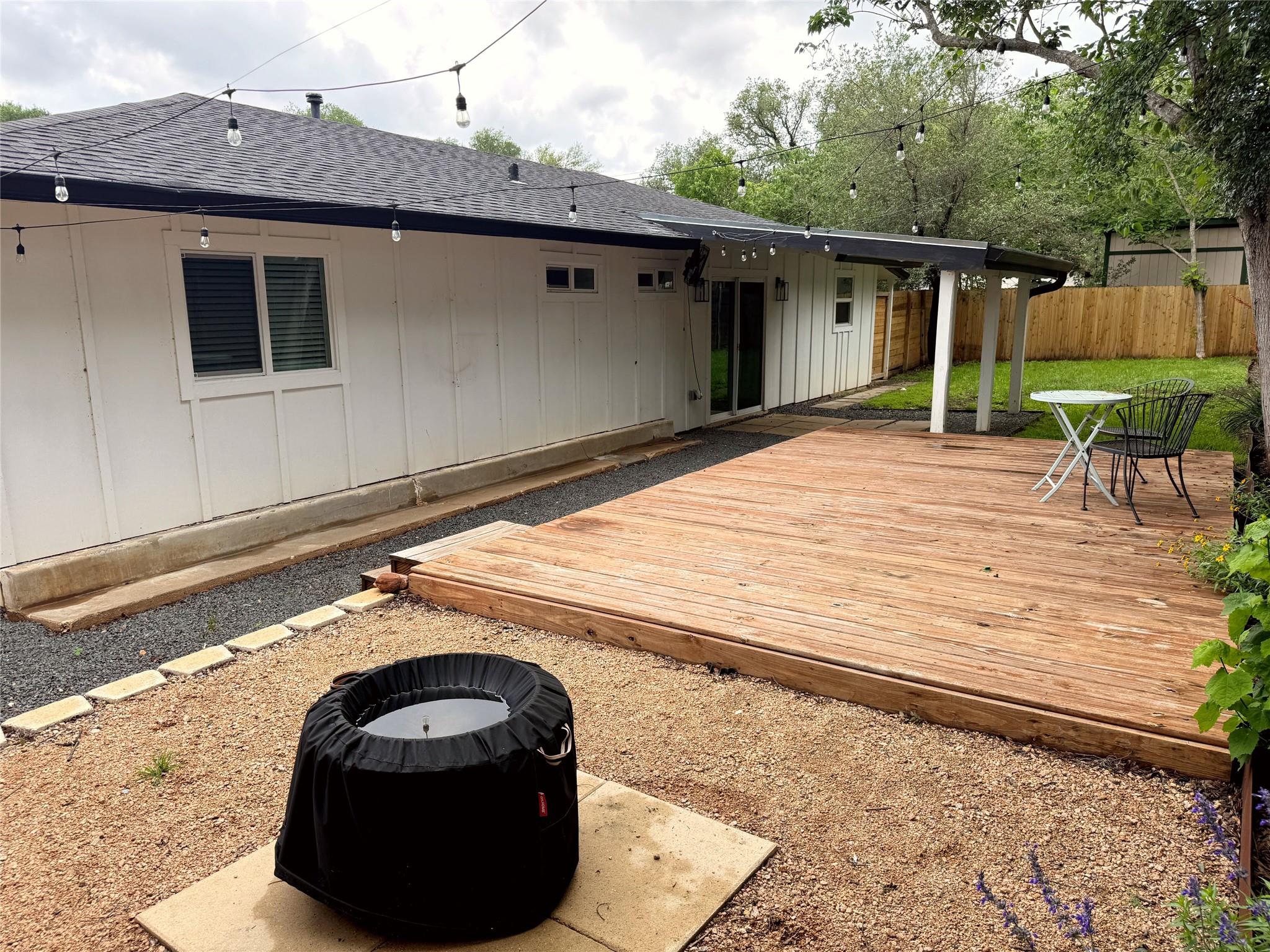 5002 Glencoe Cir, Austin, TX 78745