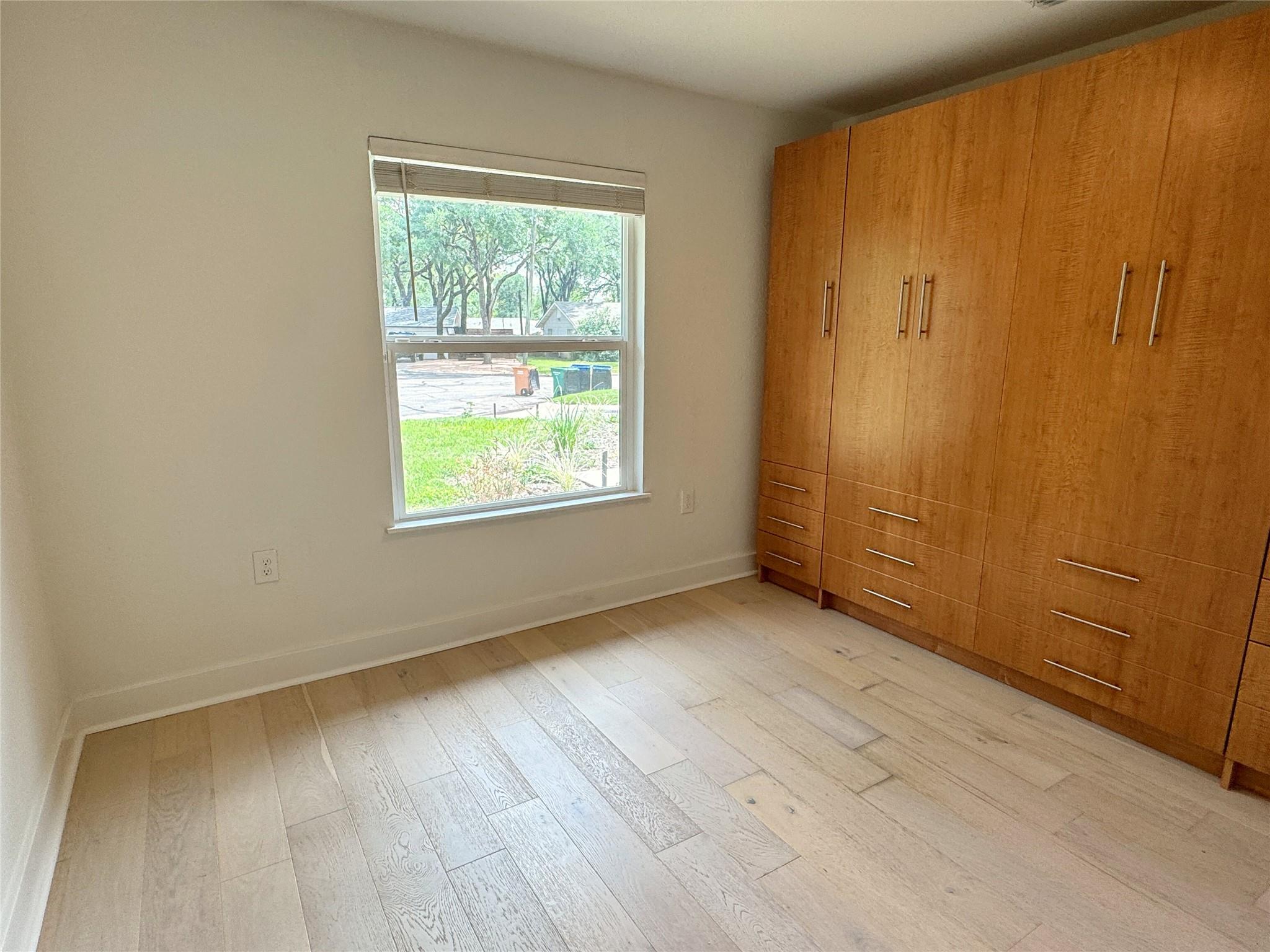 5002 Glencoe Cir, Austin, TX 78745