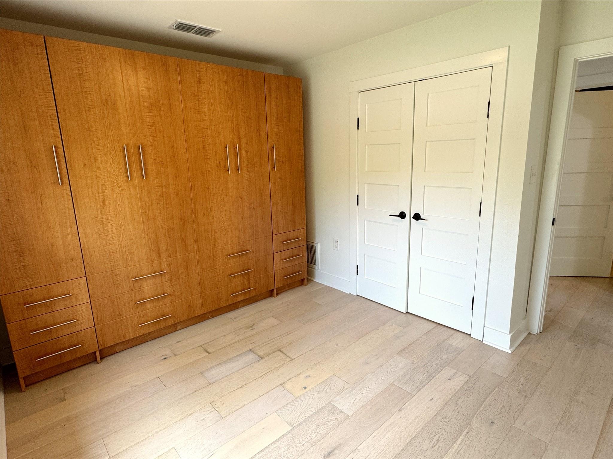 5002 Glencoe Cir, Austin, TX 78745