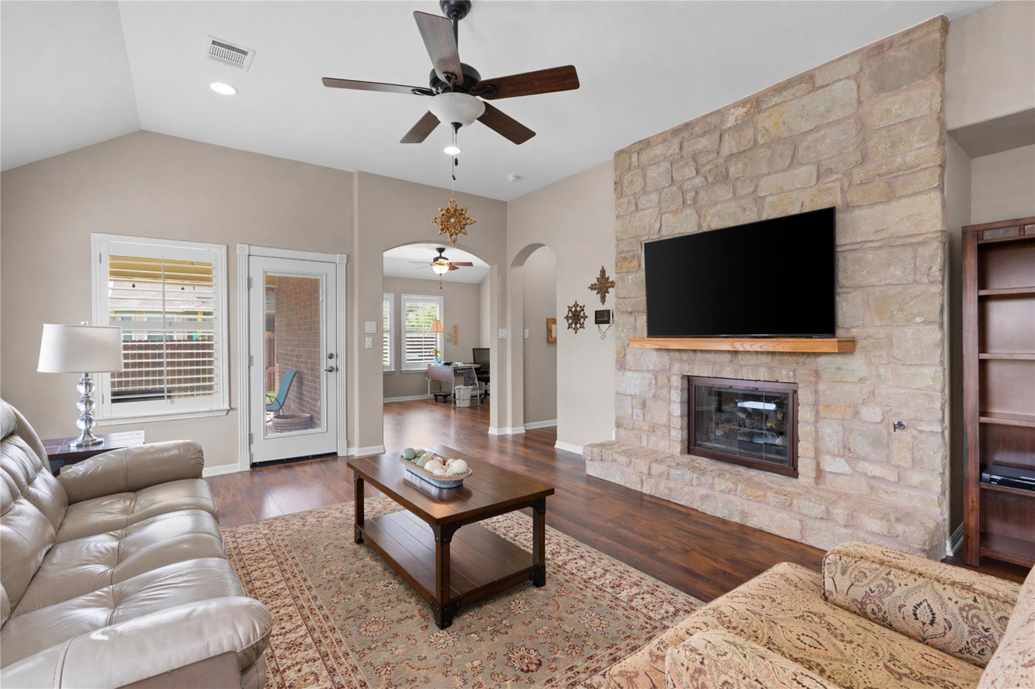 8094 Arezzo Dr, Round Rock, TX 78665