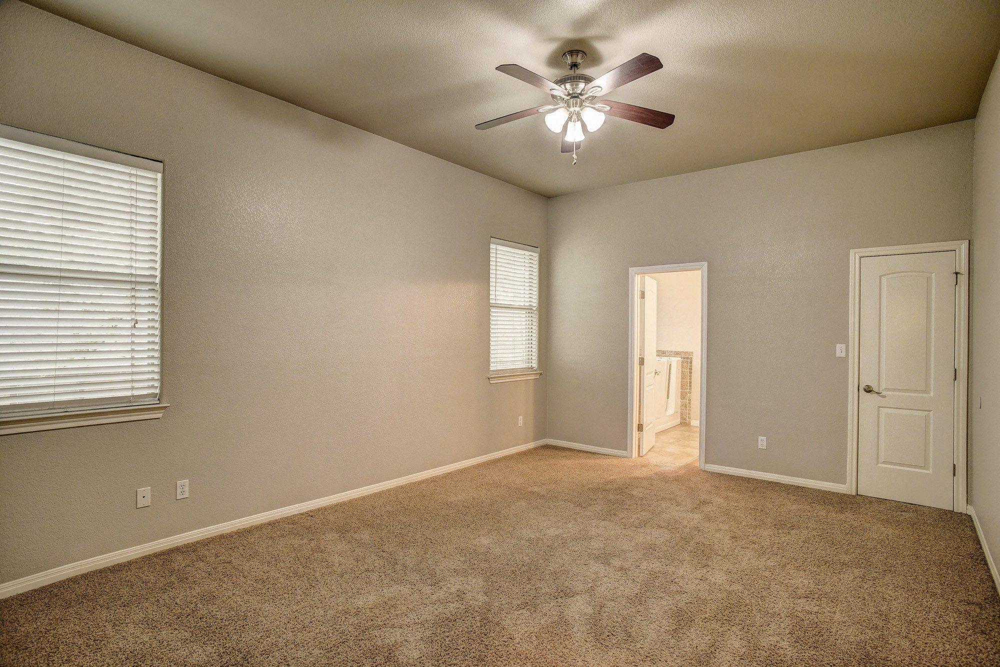 105 S Kaupo Dr, Bastrop, TX 78602