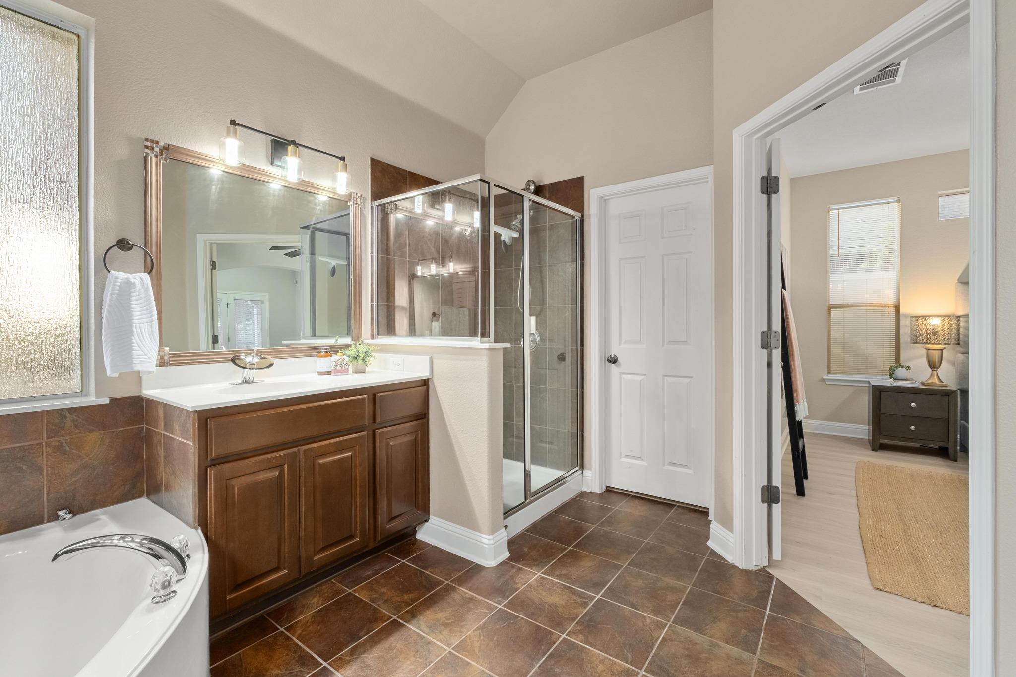 2409 Golden Gate Park, Austin, TX 78732