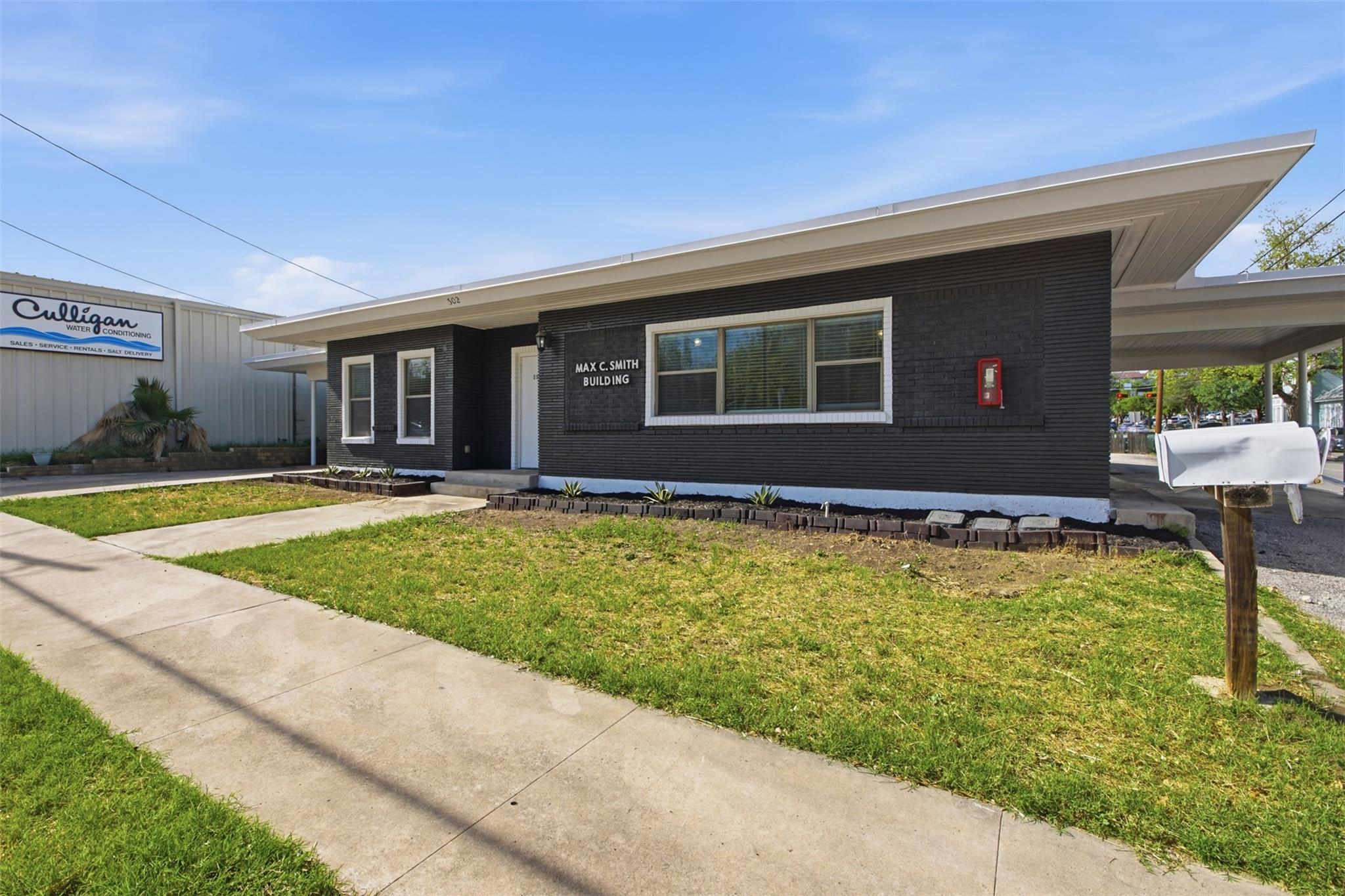 302 W San Antonio St # 101, San Marcos, TX 78666