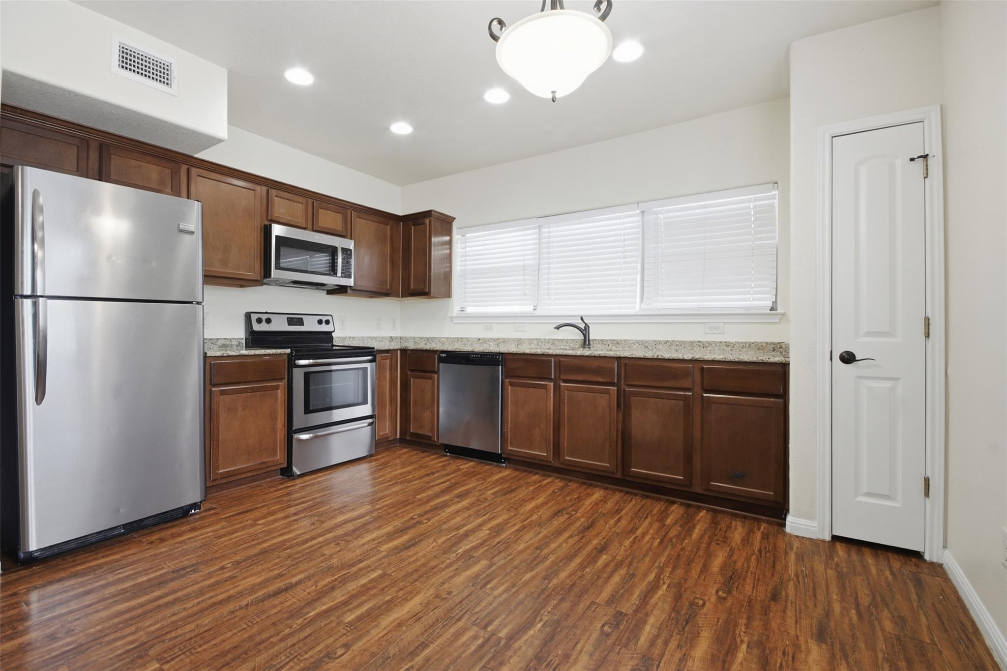 302 W San Antonio St # 101, San Marcos, TX 78666