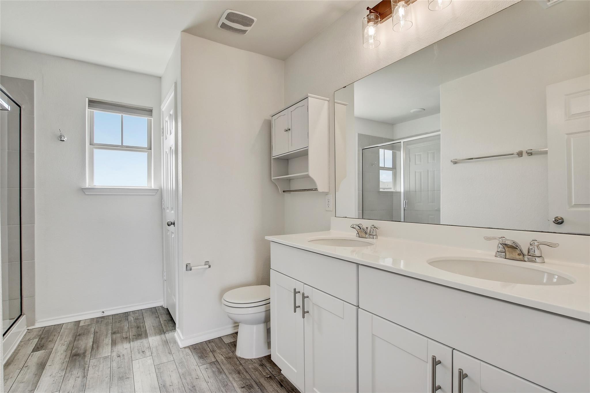 449 Stone Water Ln, Jarrell, TX 76588