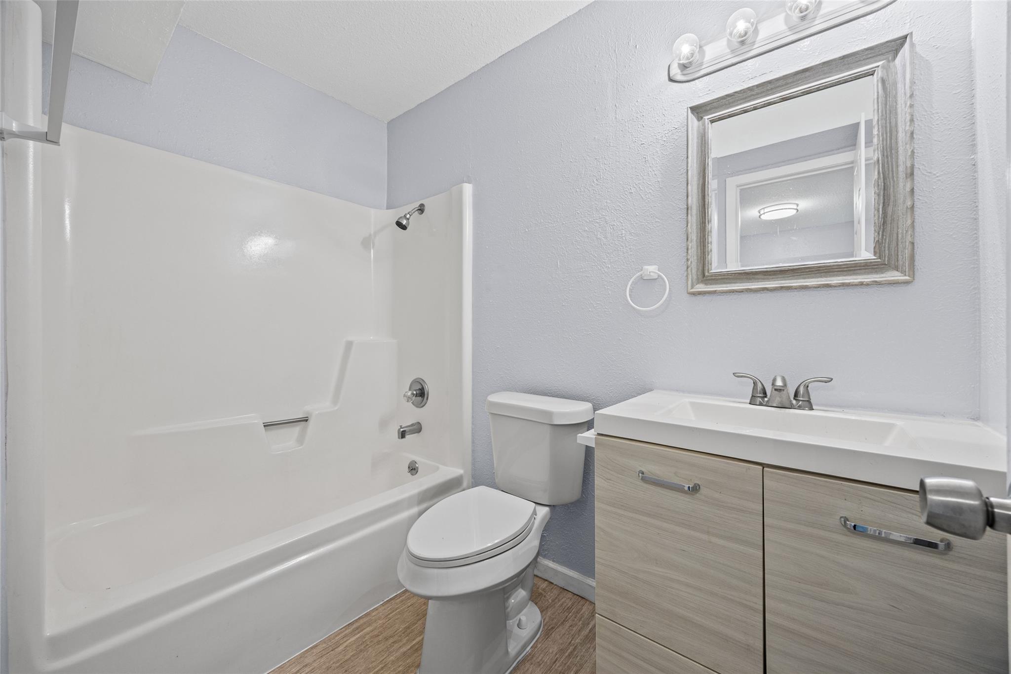 2615 Ektom Dr # A, Austin, TX 78745