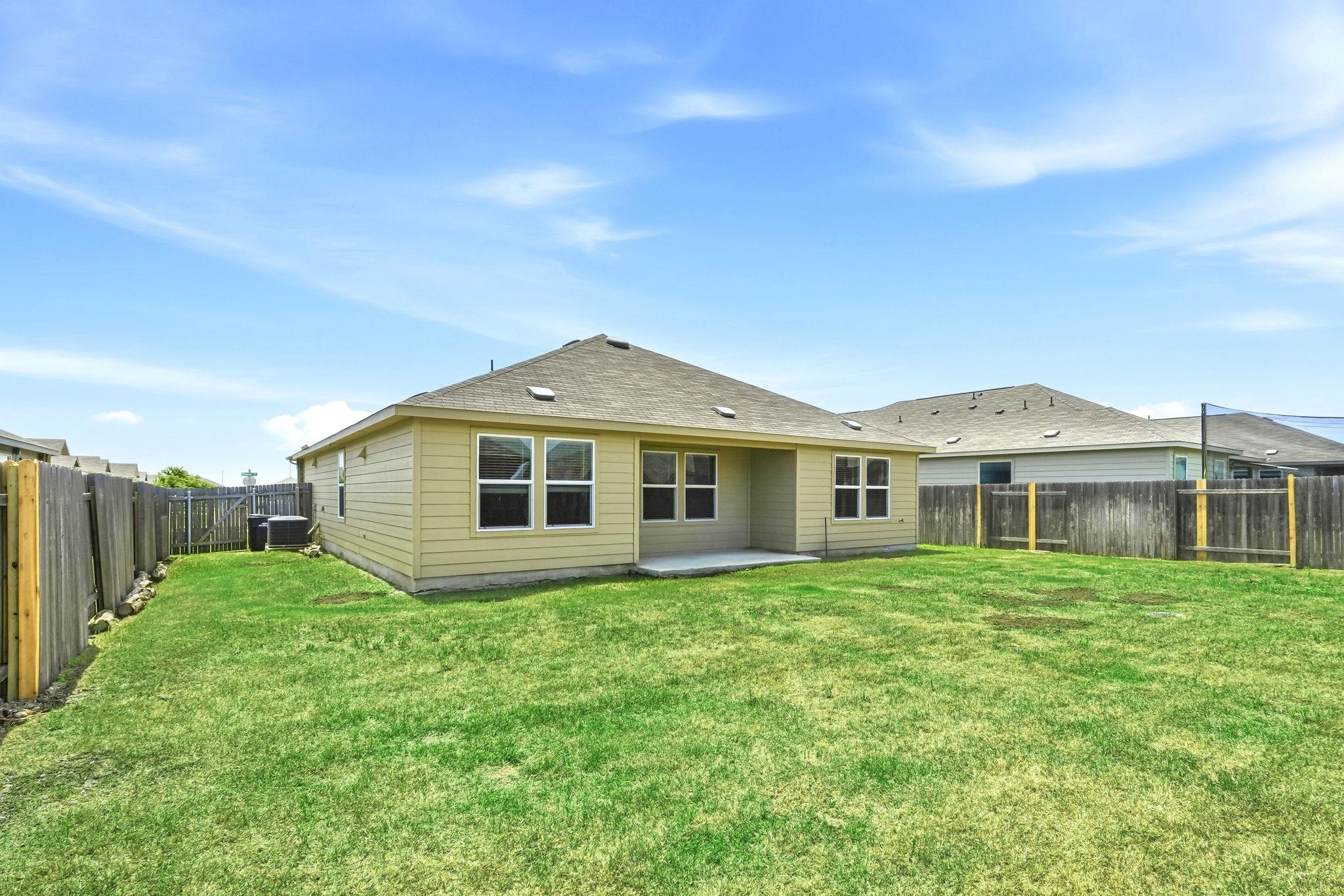1001 Bluejack Way, Hutto, TX 78634