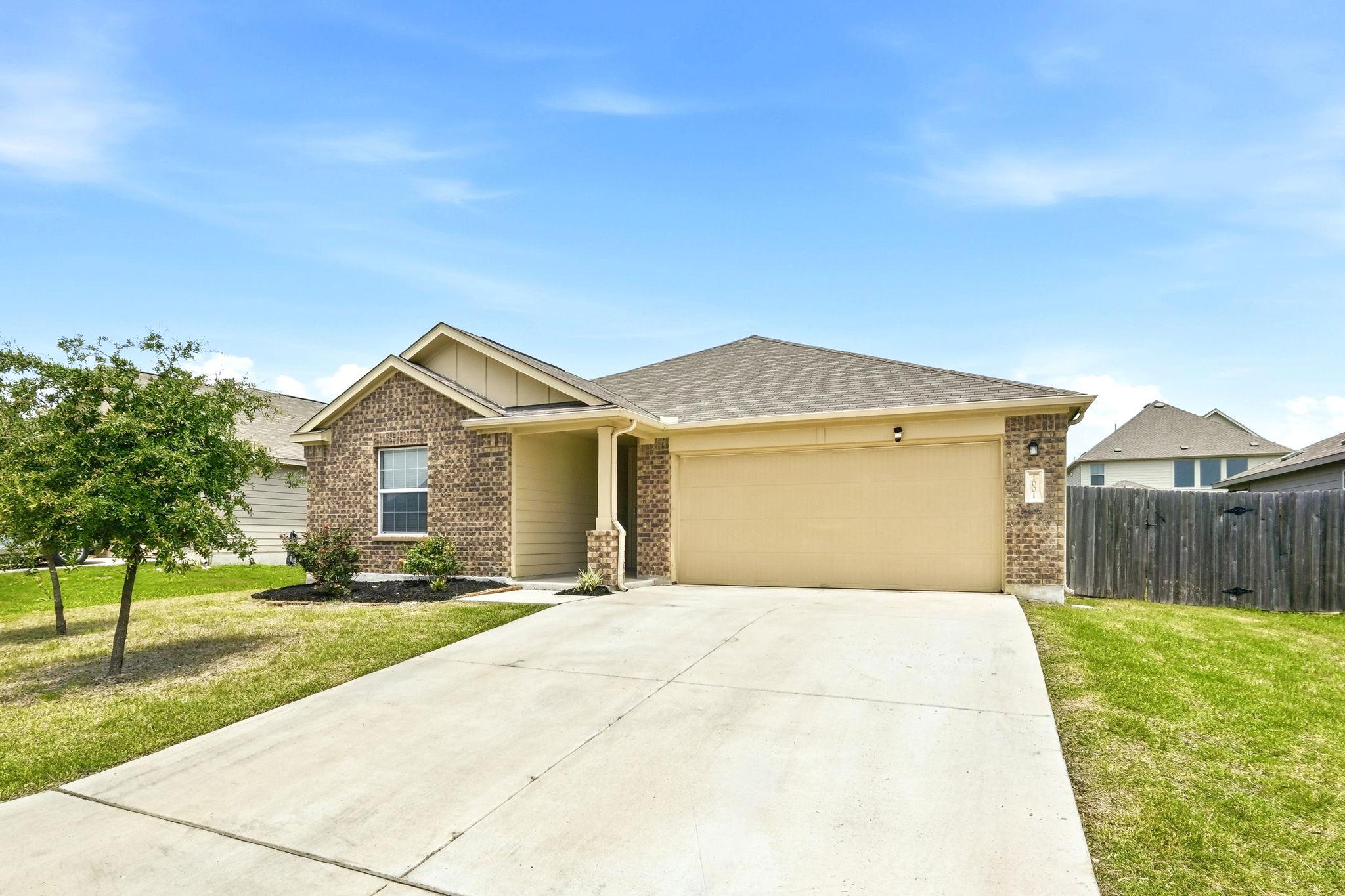 1001 Bluejack Way, Hutto, TX 78634