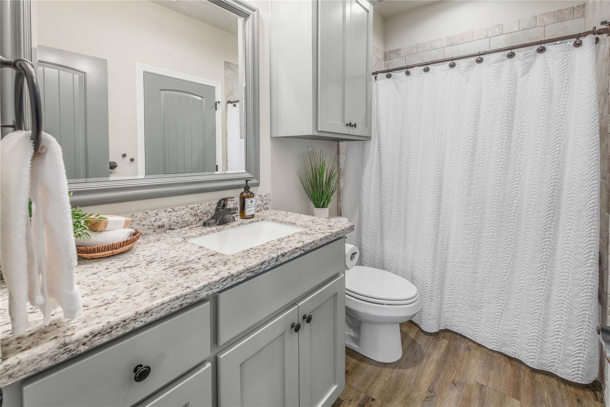 1753 Summit Crossing Ln, College Station, TX 77845