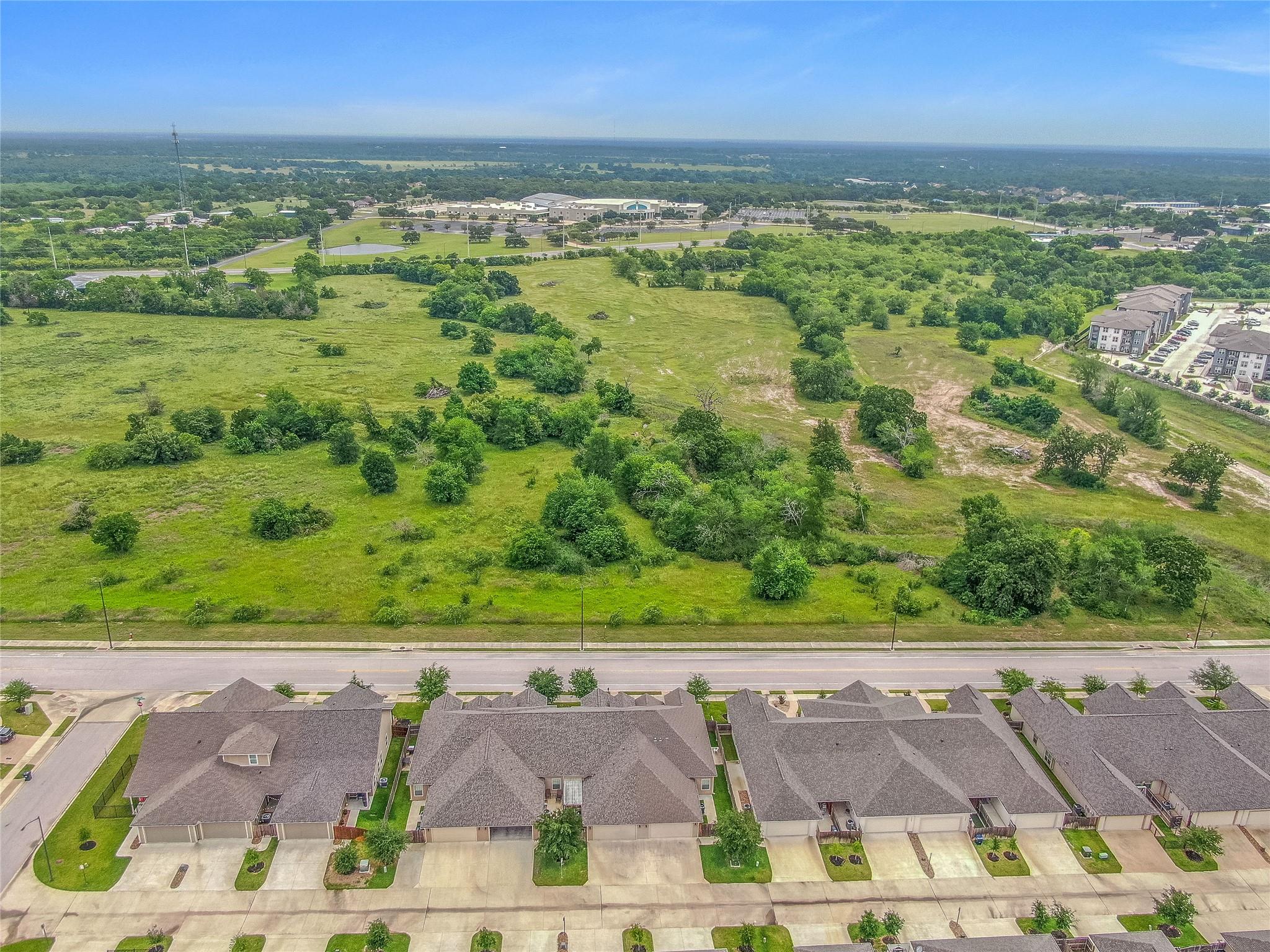1753 Summit Crossing Ln, College Station, TX 77845