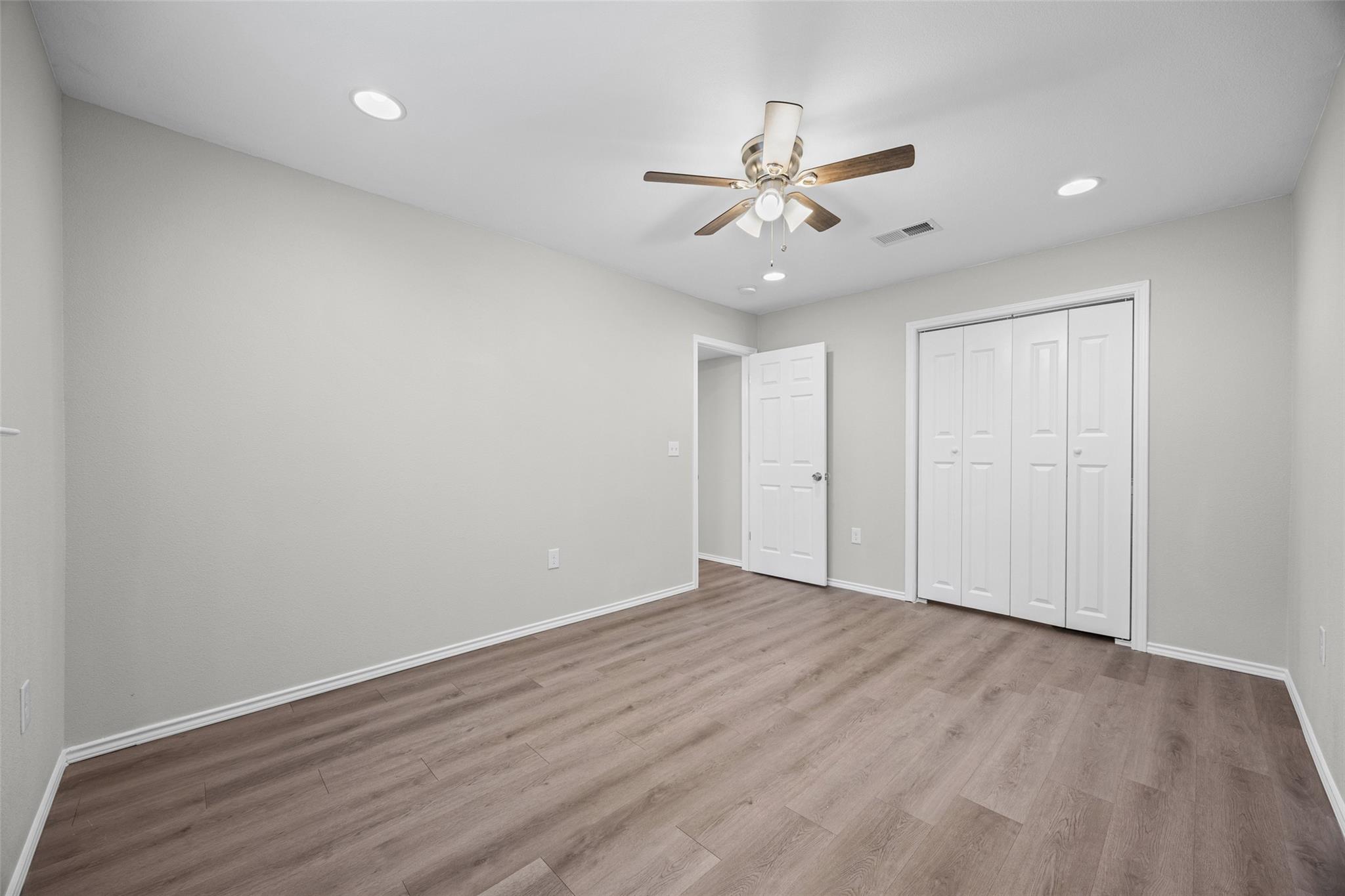 2615 Ektom Dr # B, Austin, TX 78745