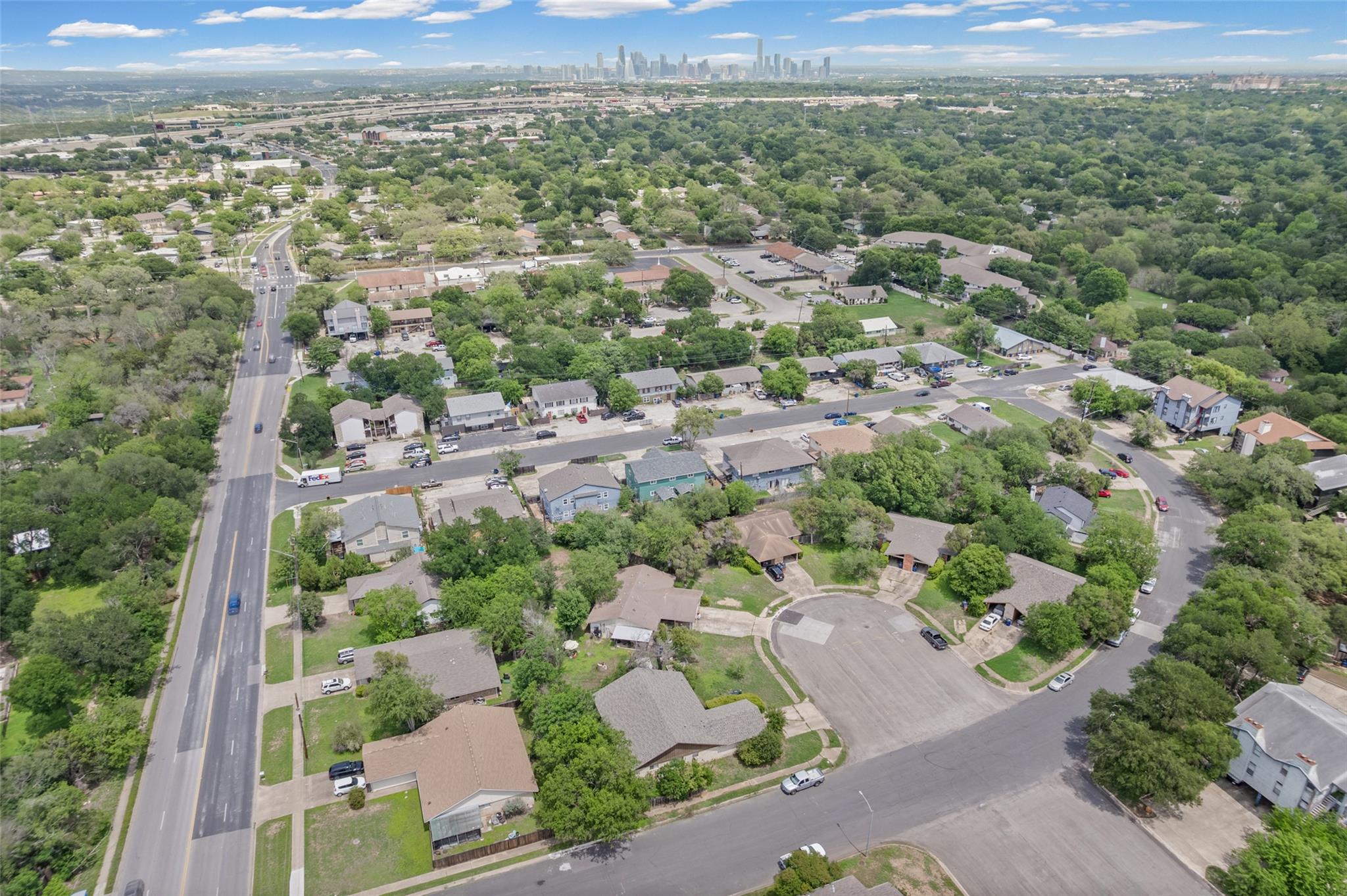 2615 Ektom Dr # B, Austin, TX 78745