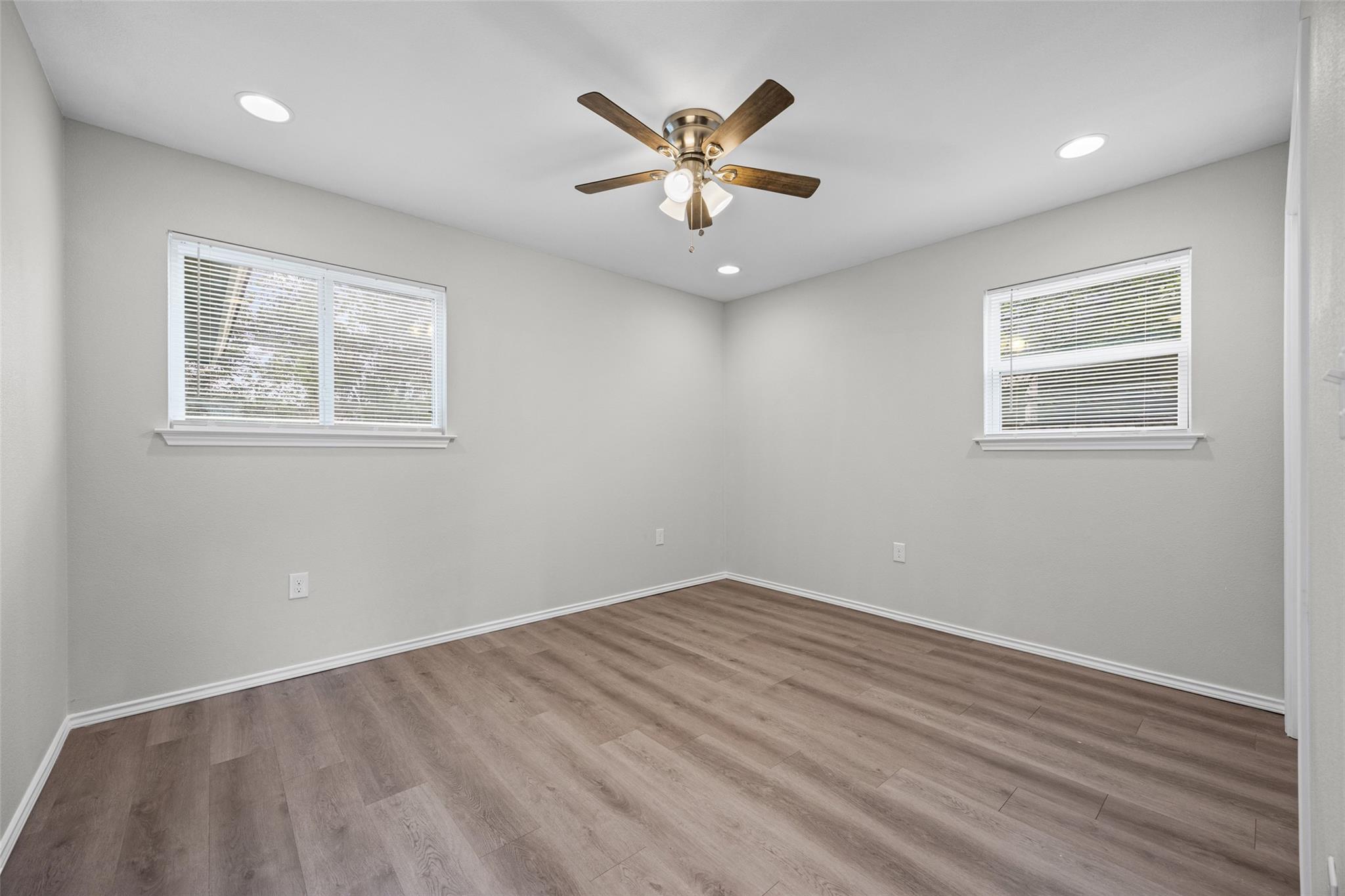 2615 Ektom Dr # B, Austin, TX 78745