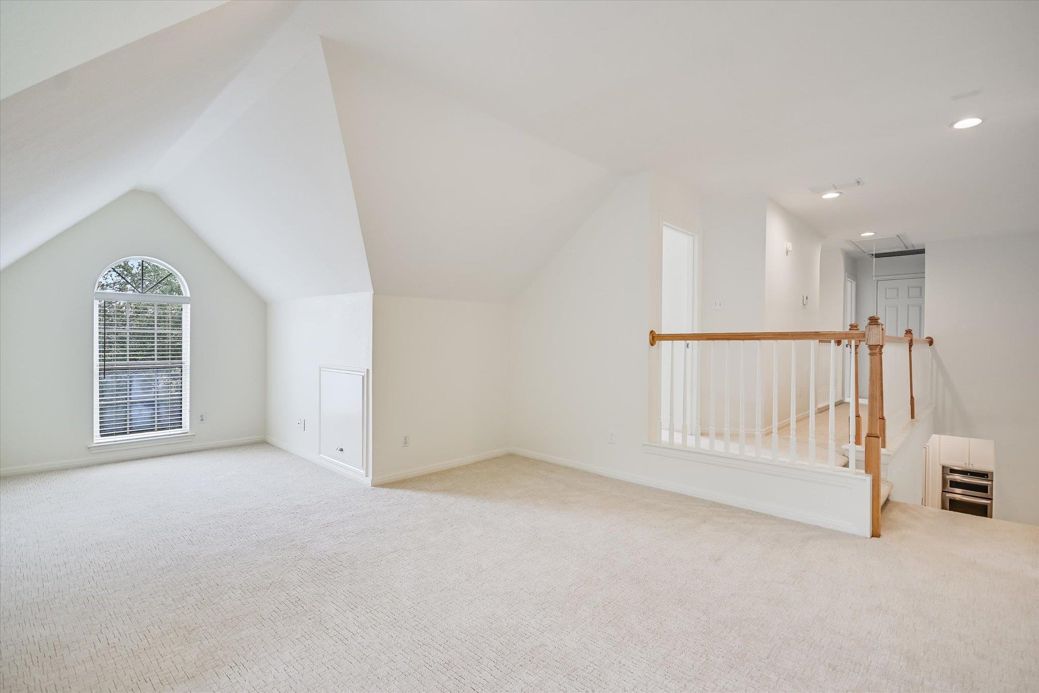 4028 Walnut Clay Dr, Austin, TX 78731