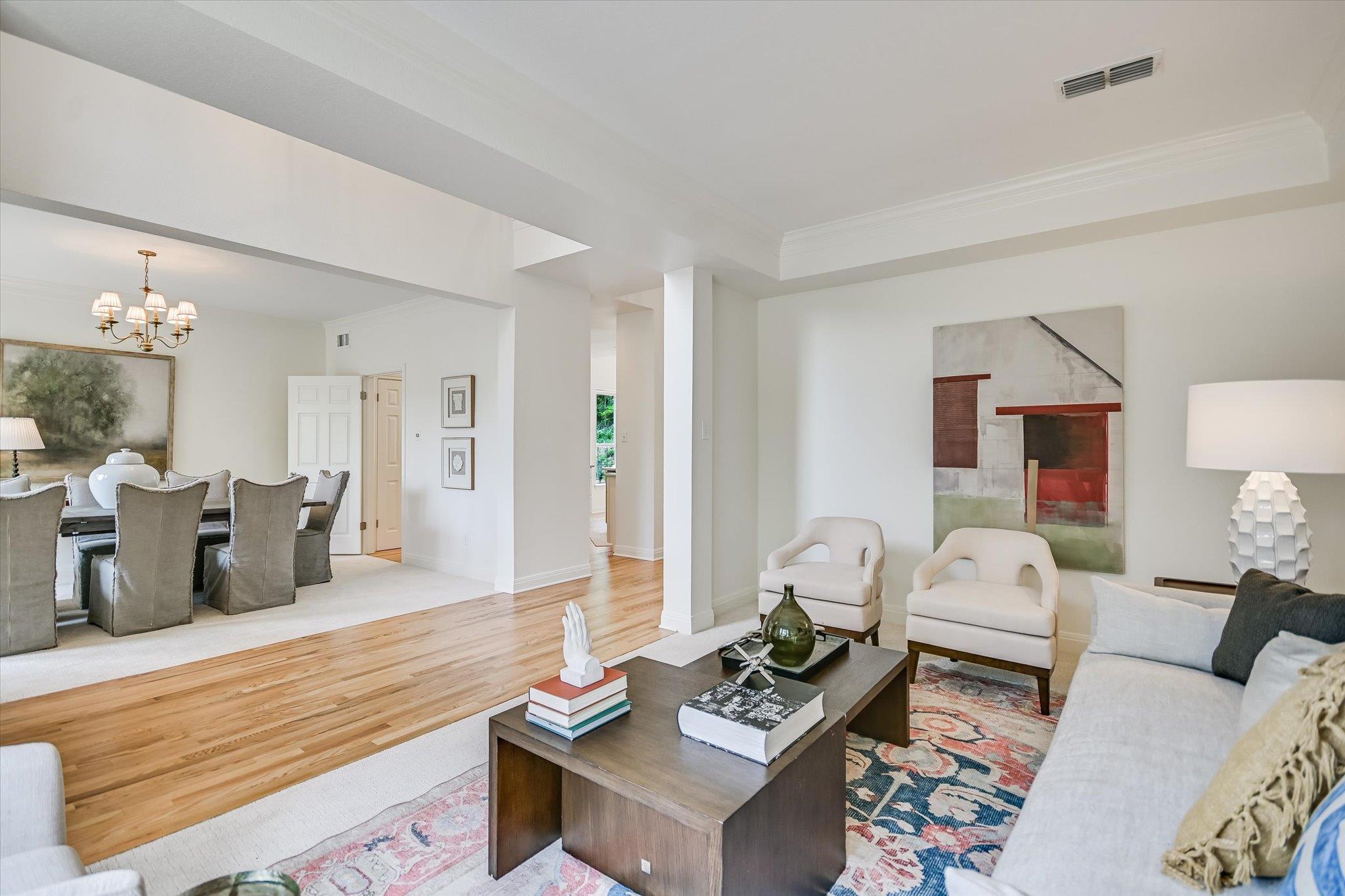 4028 Walnut Clay Dr, Austin, TX 78731