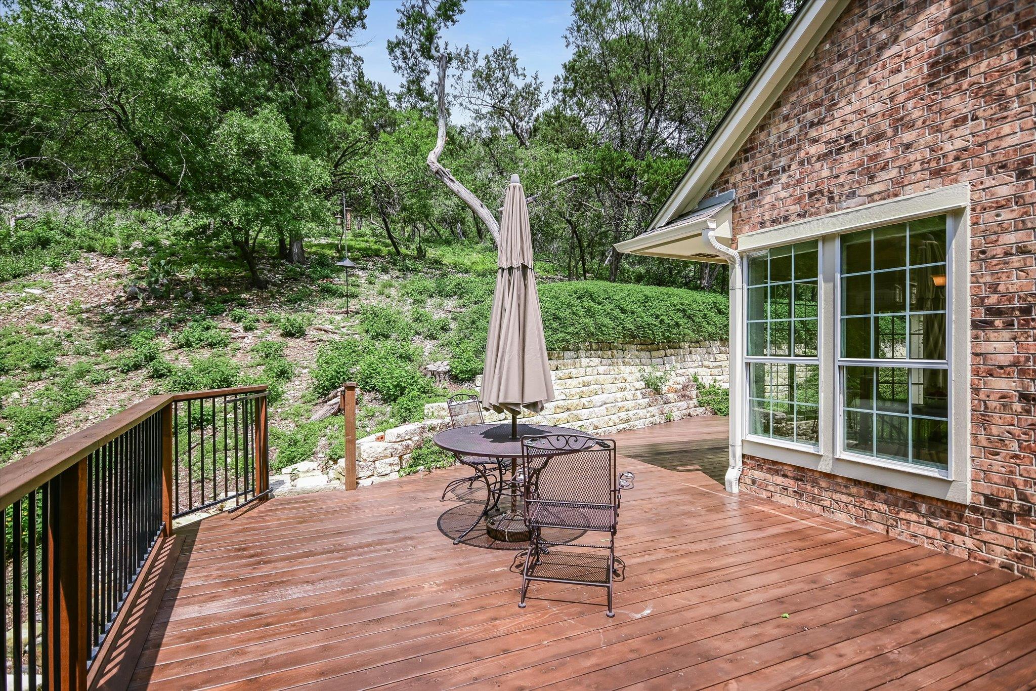 4028 Walnut Clay Dr, Austin, TX 78731