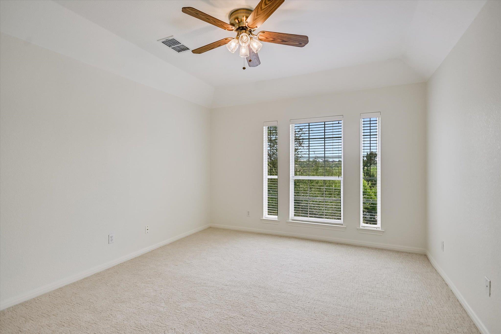 4028 Walnut Clay Dr, Austin, TX 78731