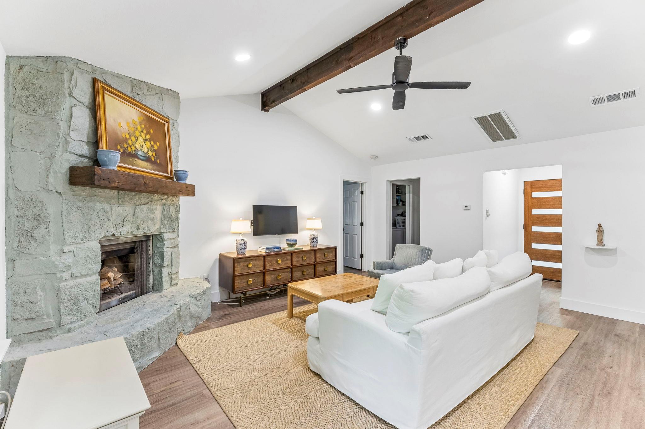 7308 Saffron St, Austin, TX 78749