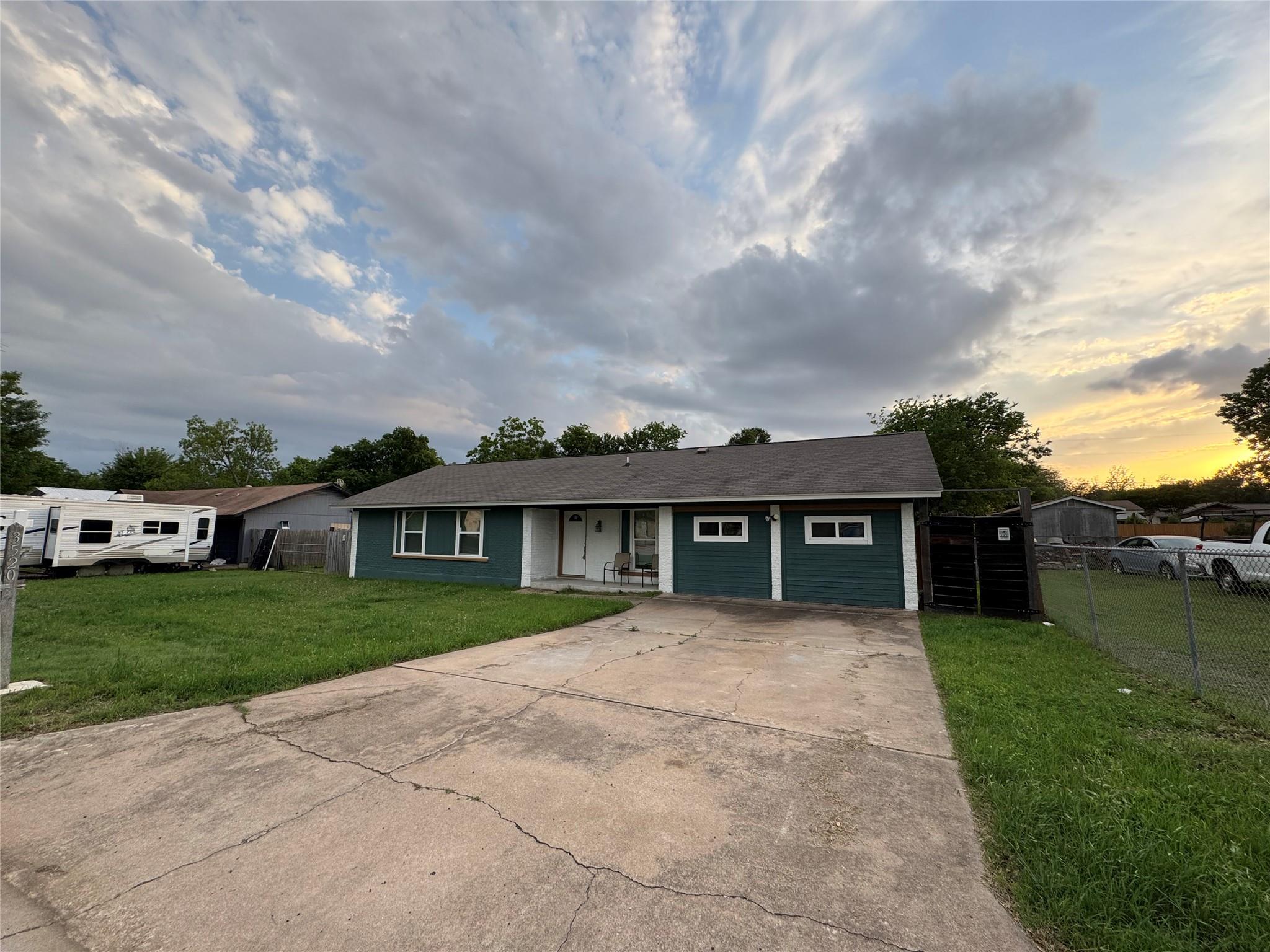 3520 Roanoke Dr, Cedar Park, TX 78613