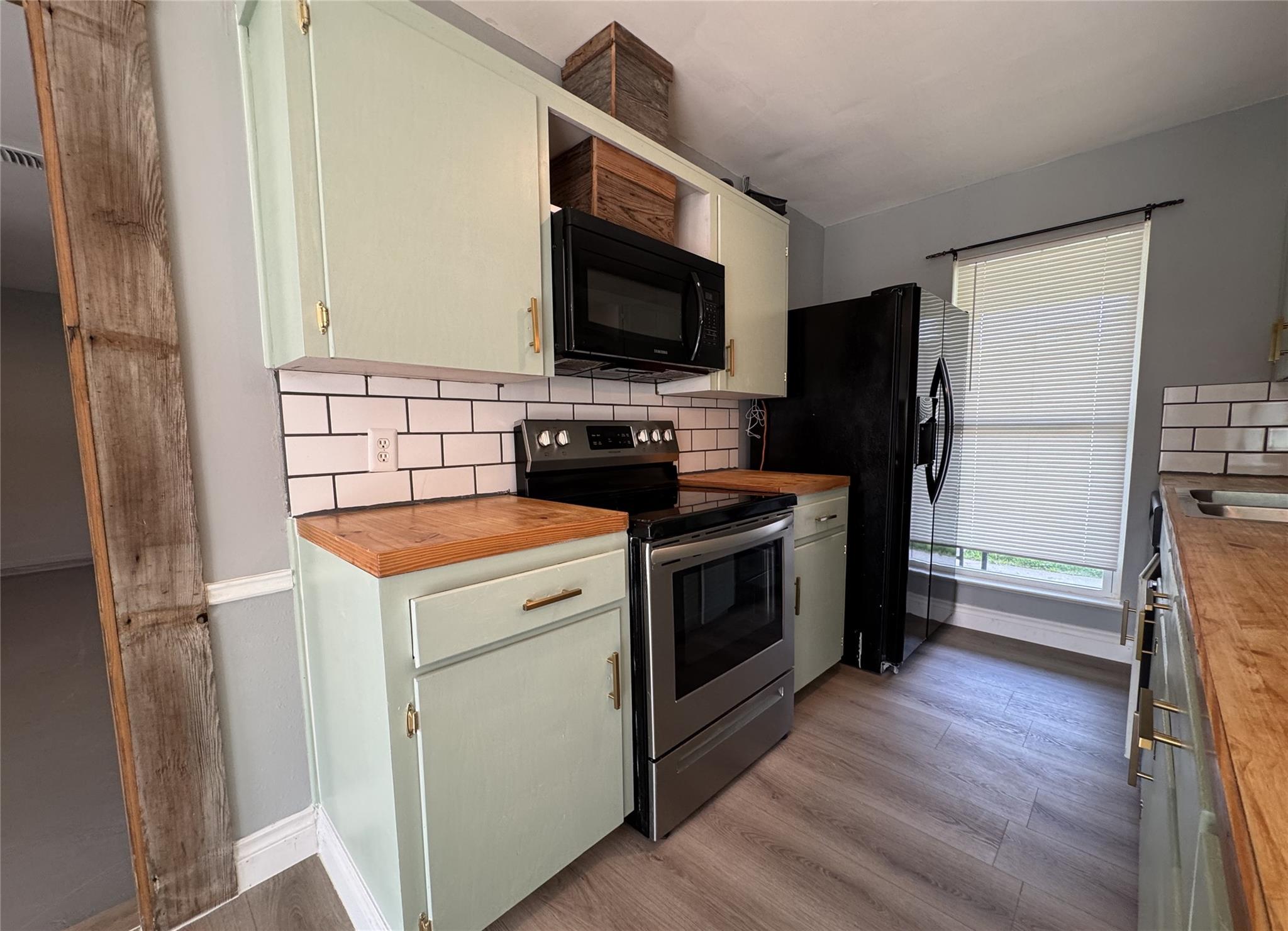 3520 Roanoke Dr, Cedar Park, TX 78613