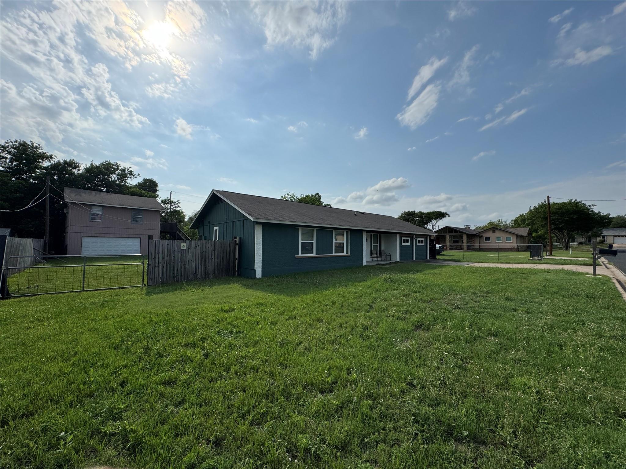 3520 Roanoke Dr, Cedar Park, TX 78613