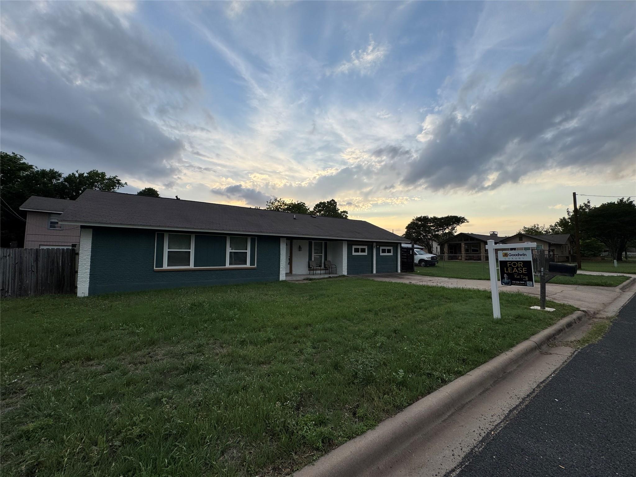 3520 Roanoke Dr, Cedar Park, TX 78613