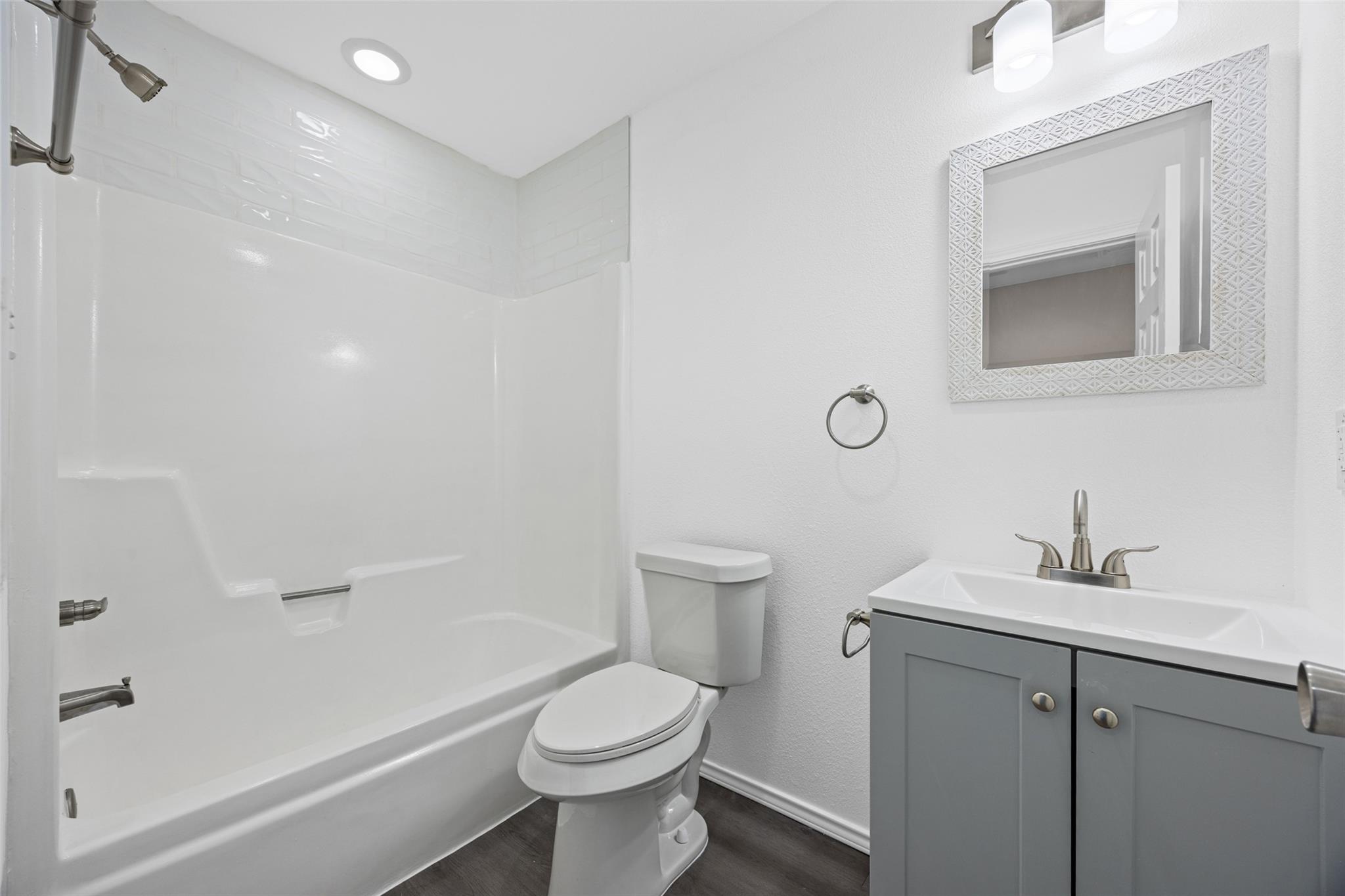 2615 Ektom Dr # C, Austin, TX 78745