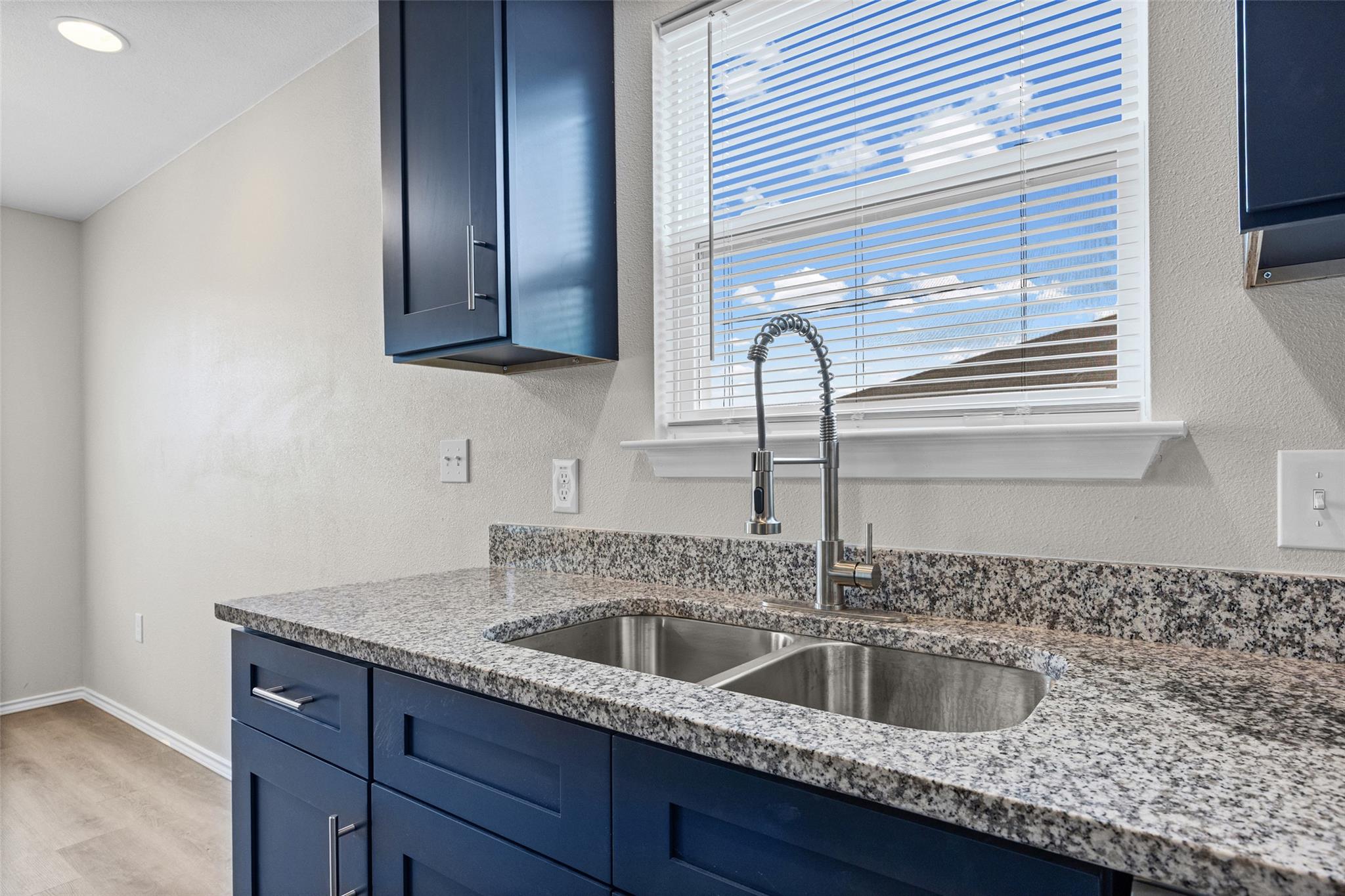 2615 Ektom Dr # C, Austin, TX 78745