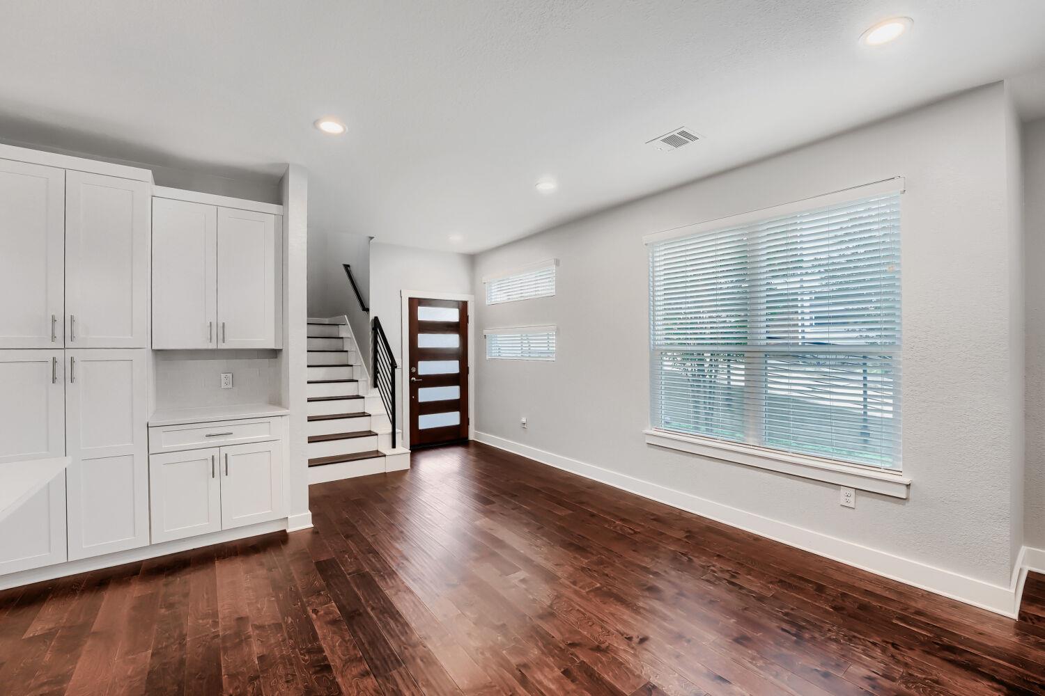 1126 Lott Ave # B, Austin, TX 78721