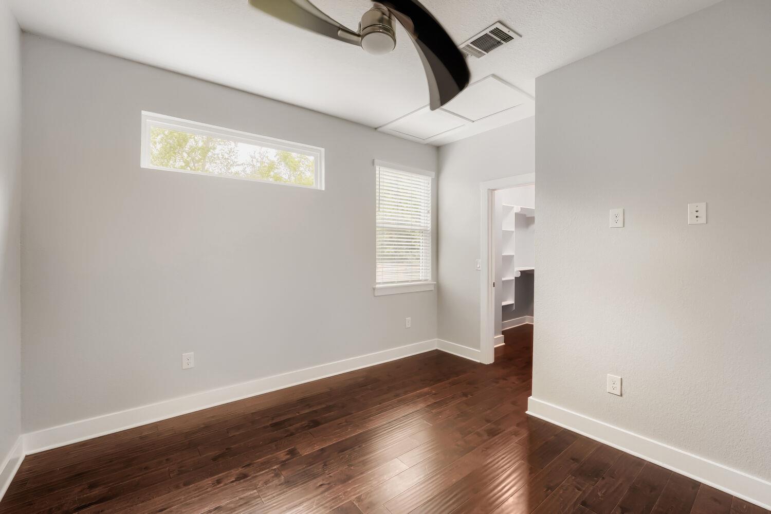 1126 Lott Ave # B, Austin, TX 78721