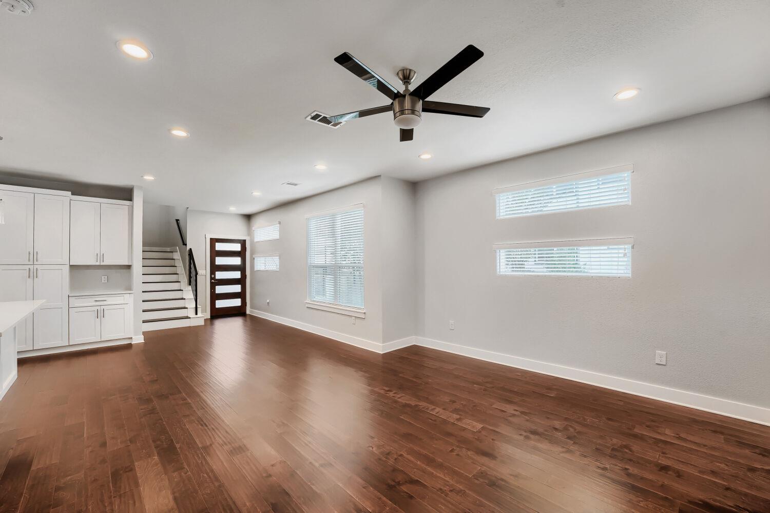 1126 Lott Ave # B, Austin, TX 78721