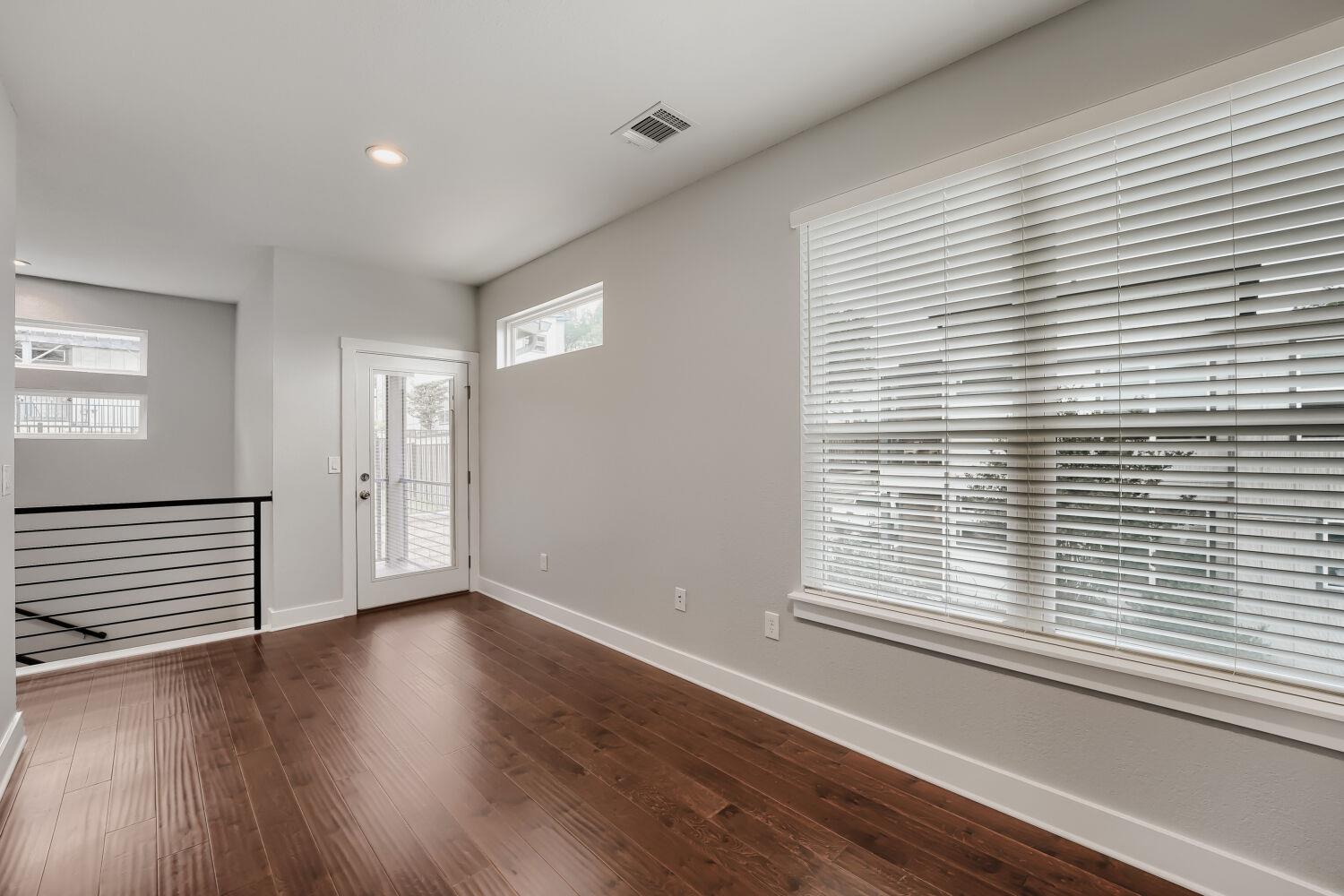 1126 Lott Ave # B, Austin, TX 78721