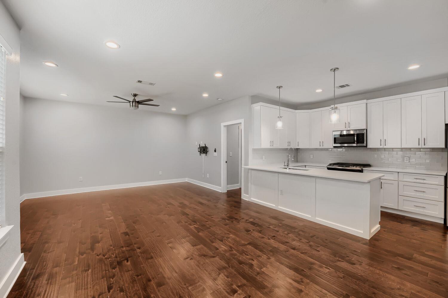 1126 Lott Ave # B, Austin, TX 78721