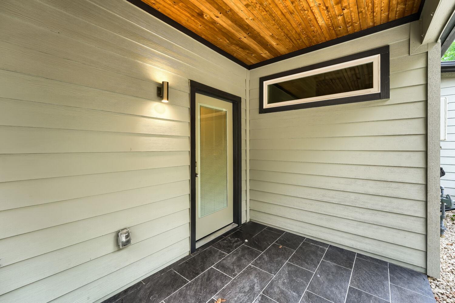 1126 Lott Ave # B, Austin, TX 78721