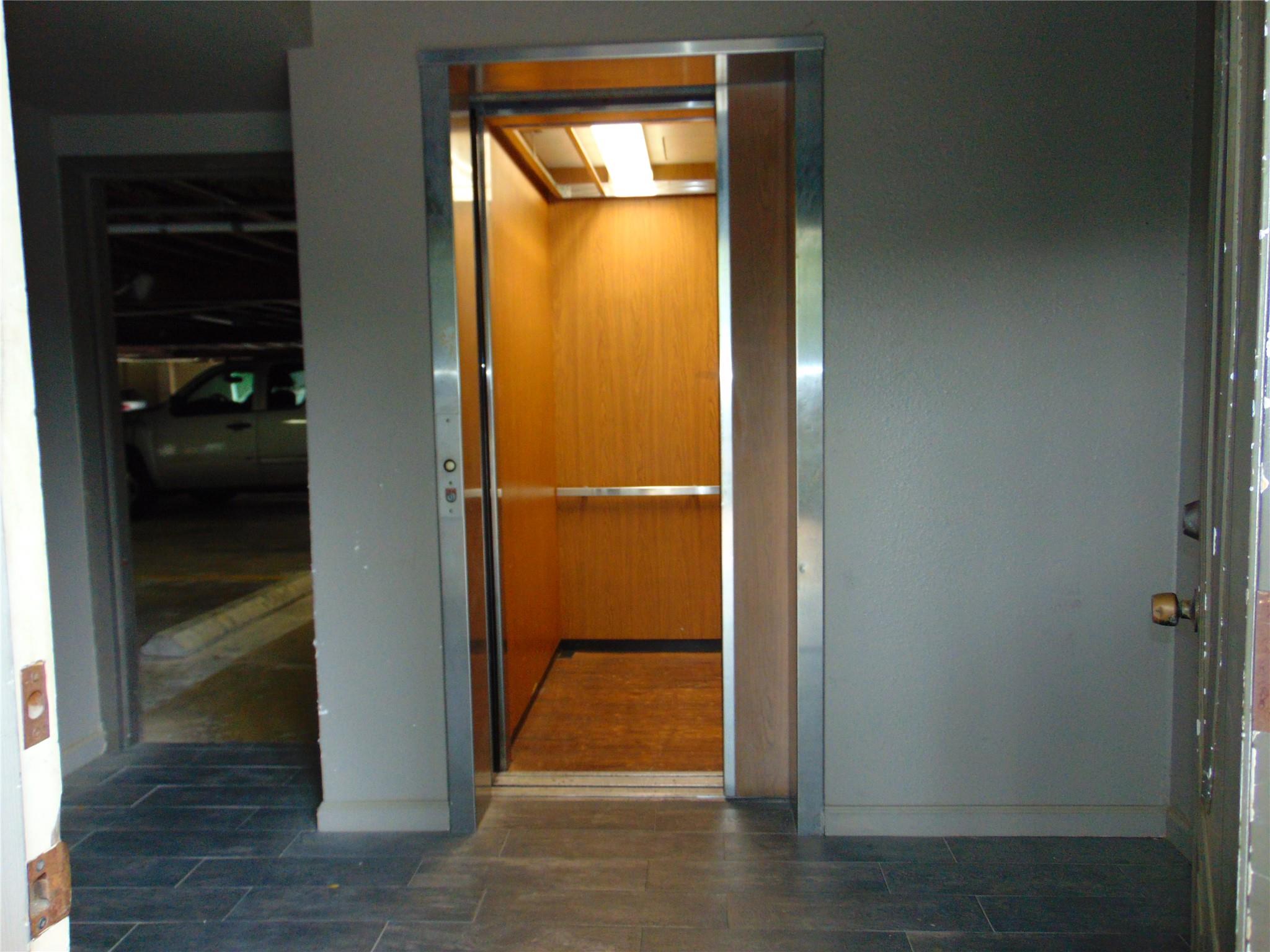 2508 Enfield Rd # 8, Austin, TX 78703