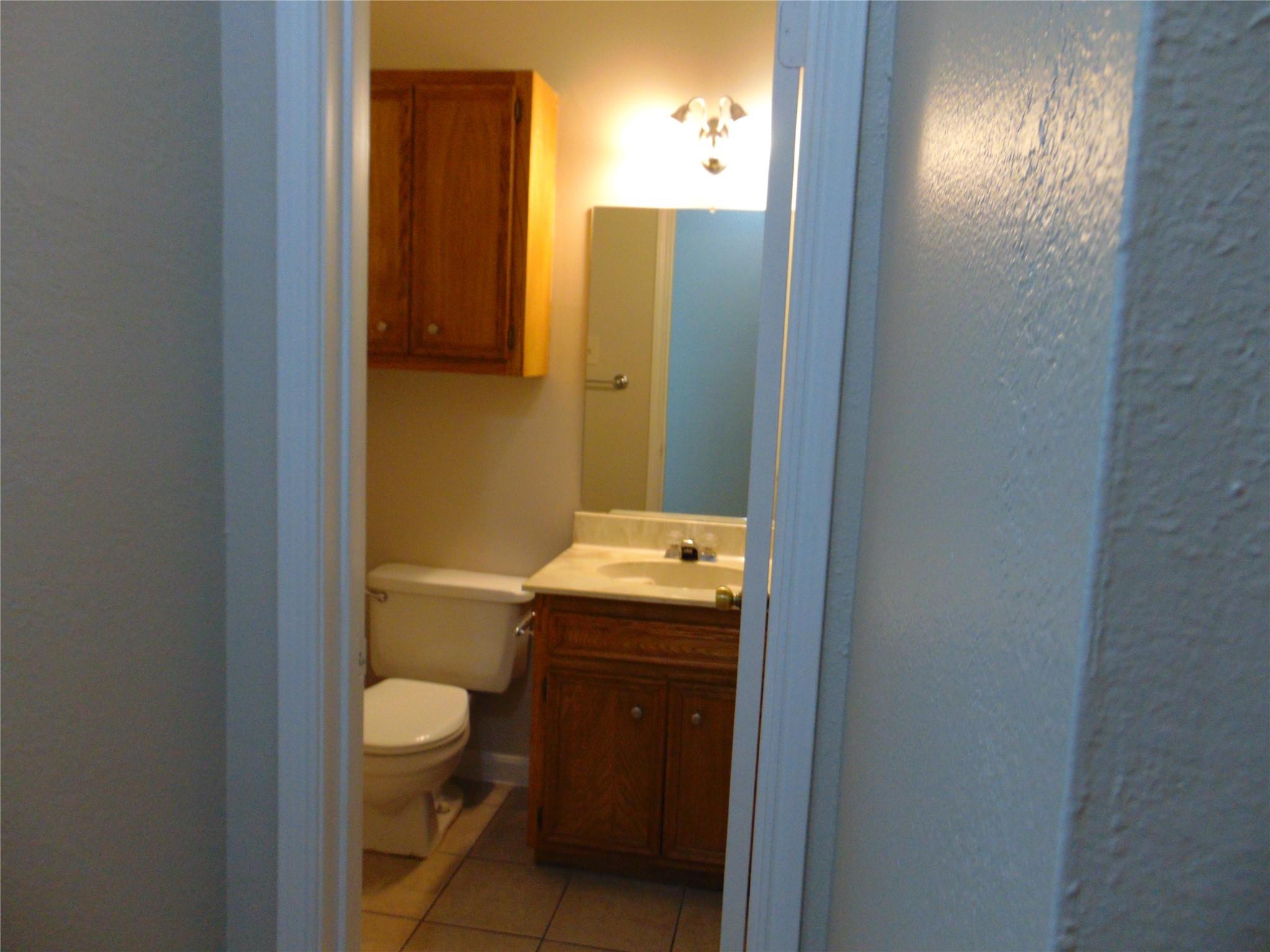 2508 Enfield Rd # 8, Austin, TX 78703