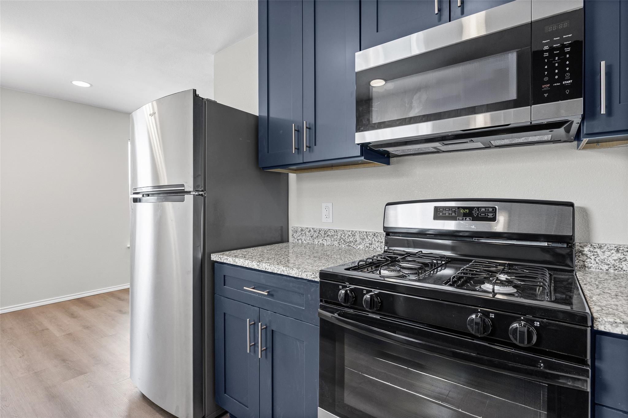 2615 Ektom Dr # D, Austin, TX 78745