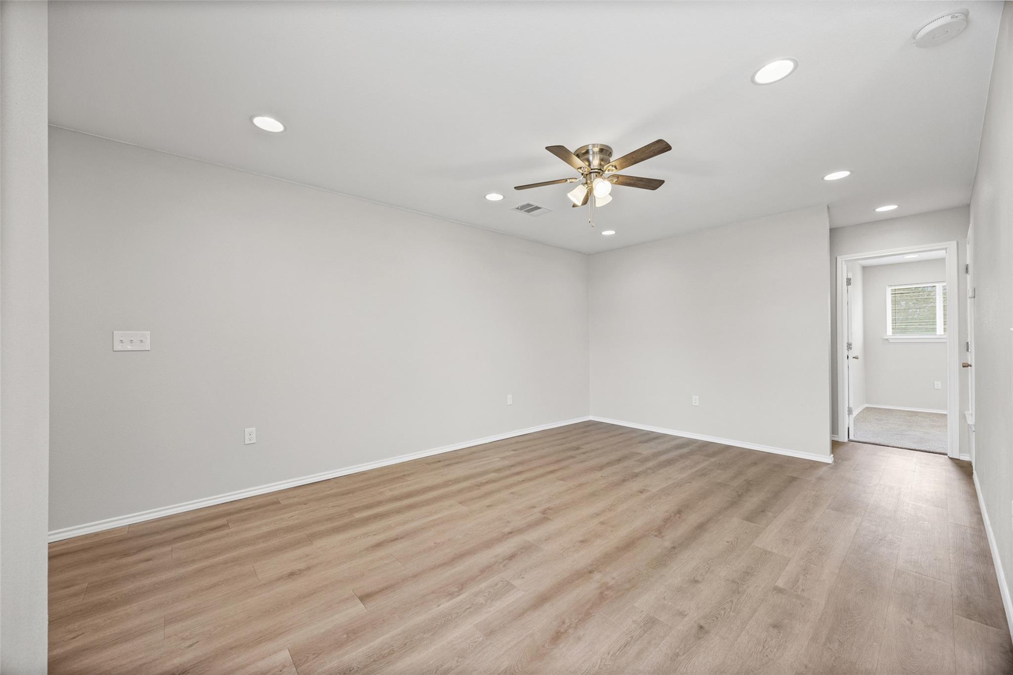 2615 Ektom Dr # D, Austin, TX 78745