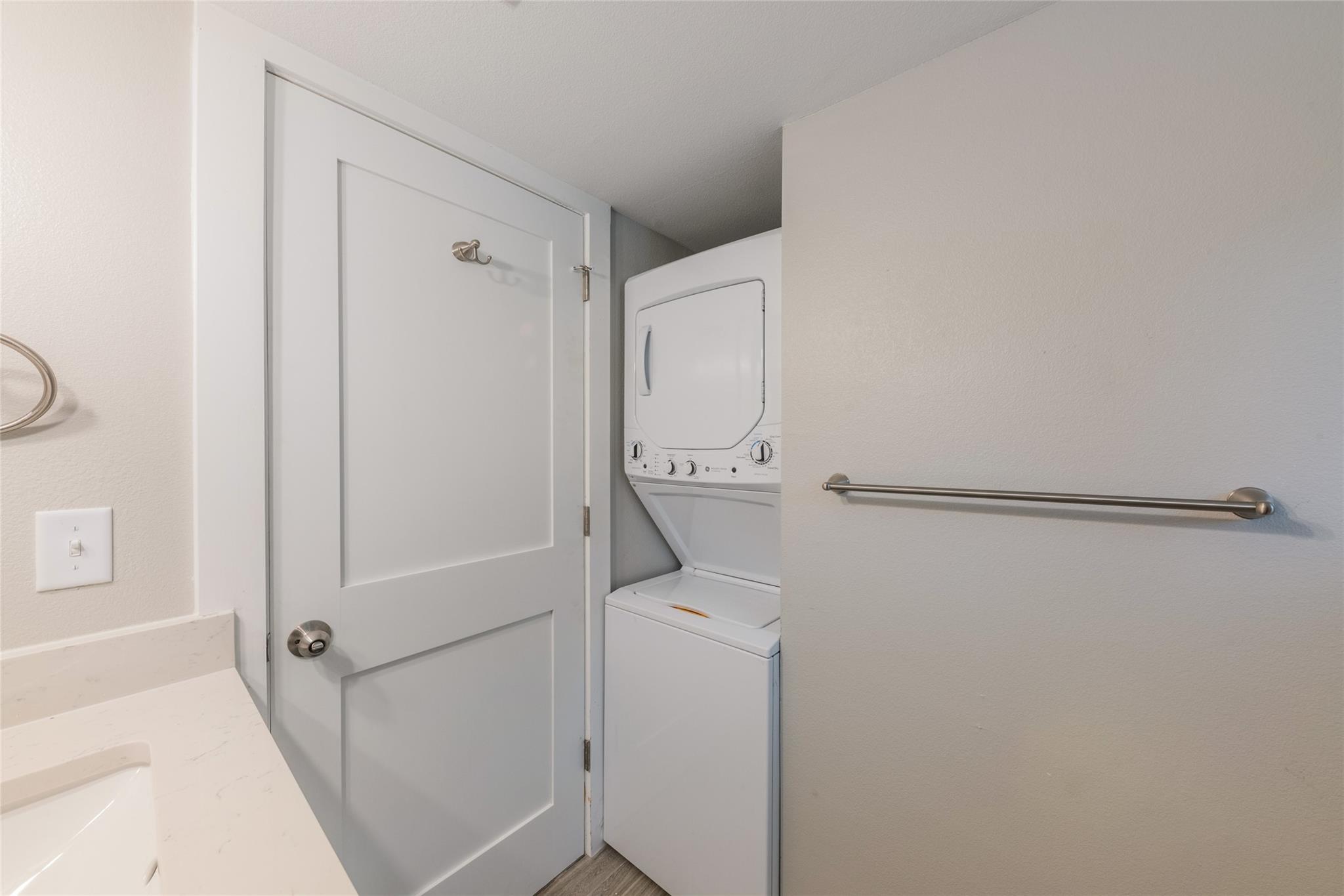 2504 Manor Cir # C, Austin, TX 78723