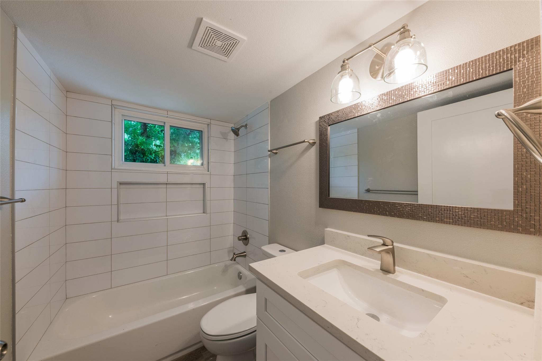 2504 Manor Cir # C, Austin, TX 78723