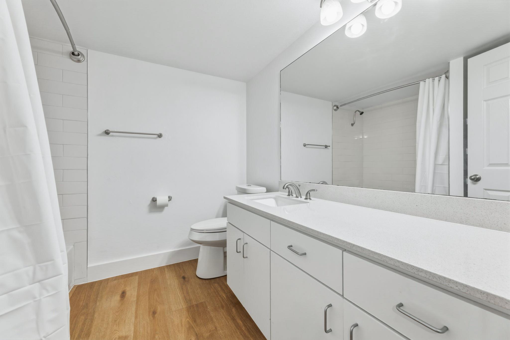 119 E 6th St # 703, Austin, TX 78701