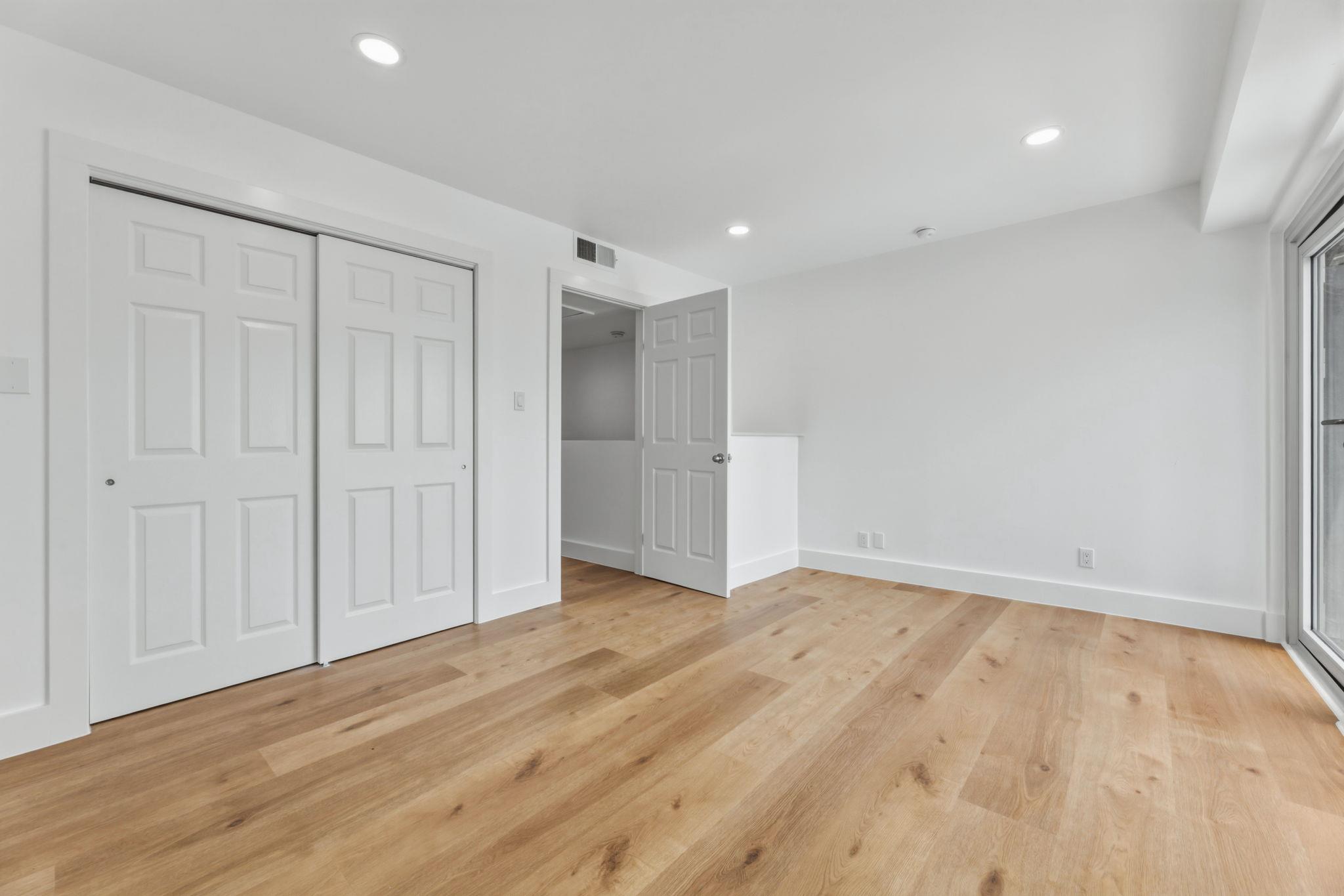 119 E 6th St # 703, Austin, TX 78701